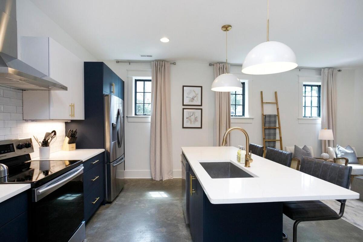 Upscale Stay Walk to Hillsboro Village or Belmont view 2
