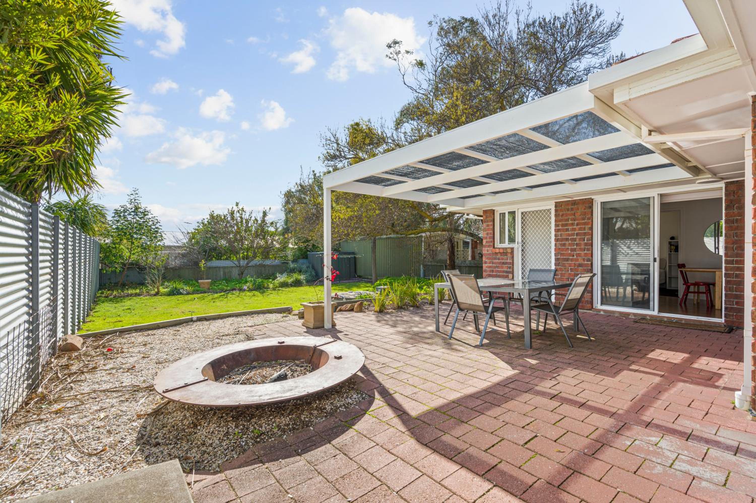 Rosie's - Port Willunga - C21 SouthCoast Holidays