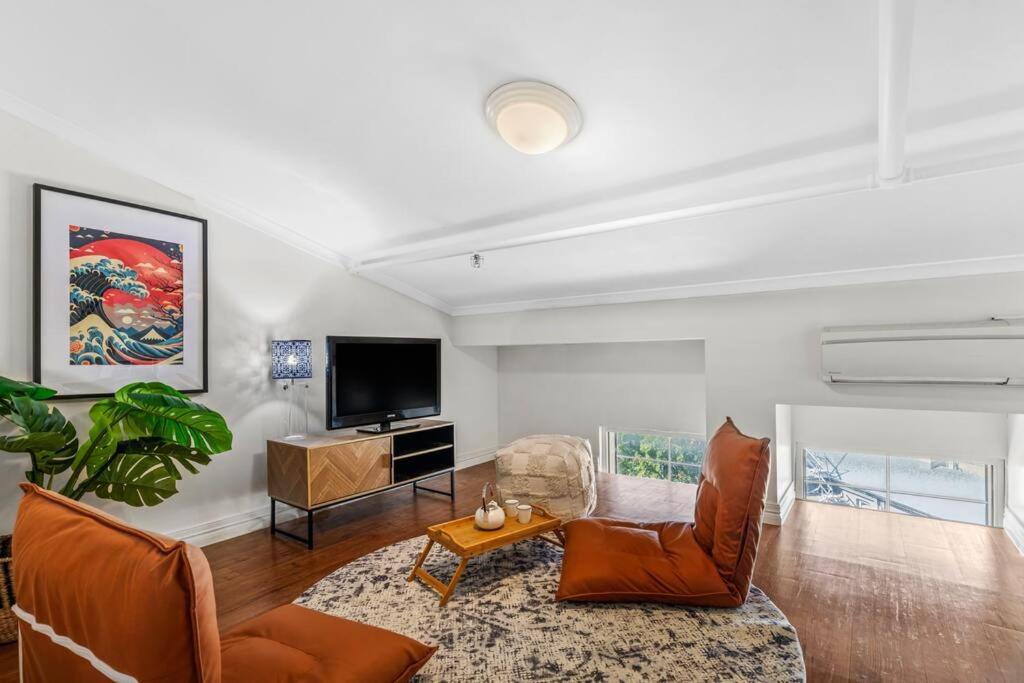 2Bed 2Bath Loft at the New Yorker