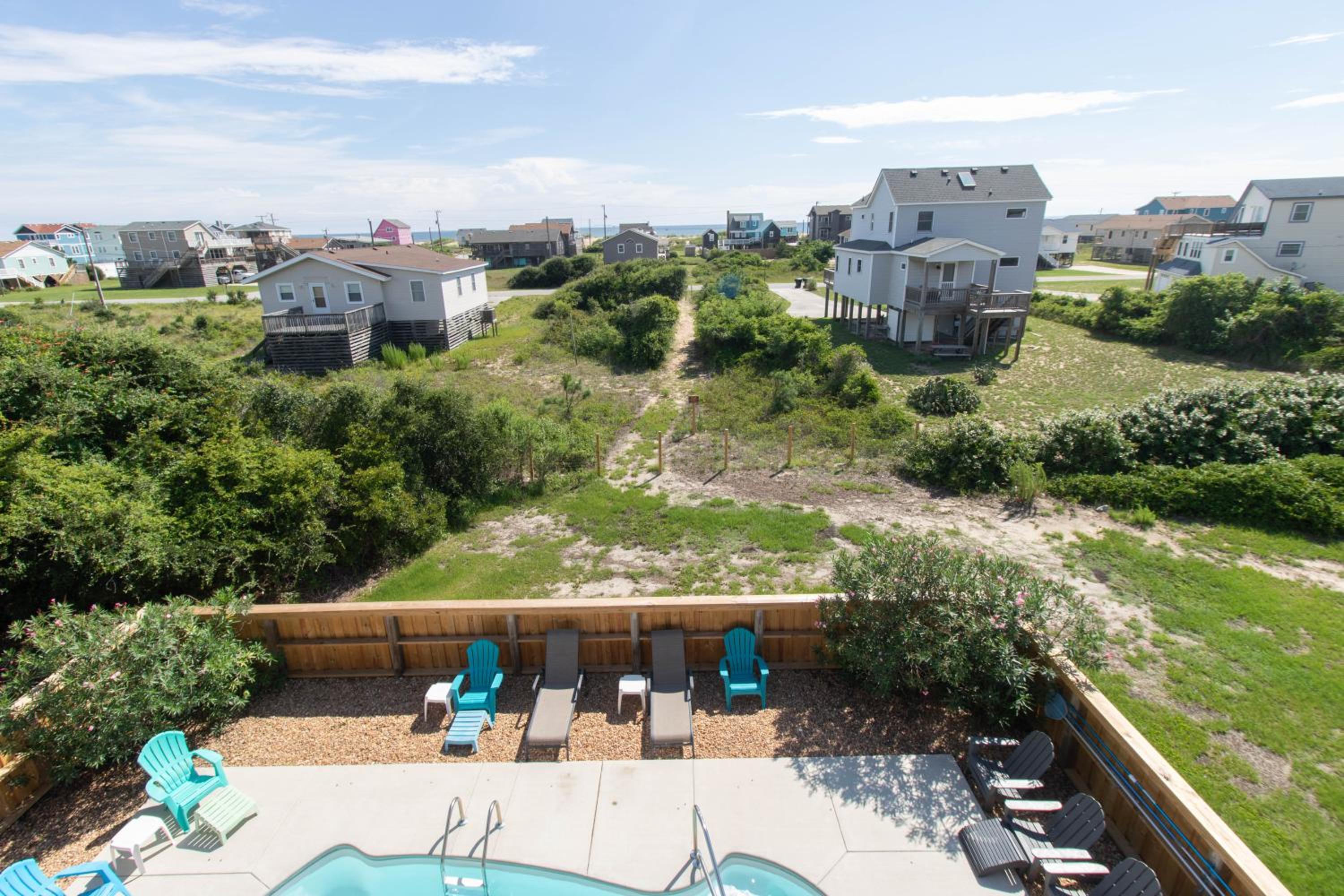 Carolina Cottage - Kitty Hawk, Oceanside, Walk to Beach, Pool, Hot Tub, Pool Table