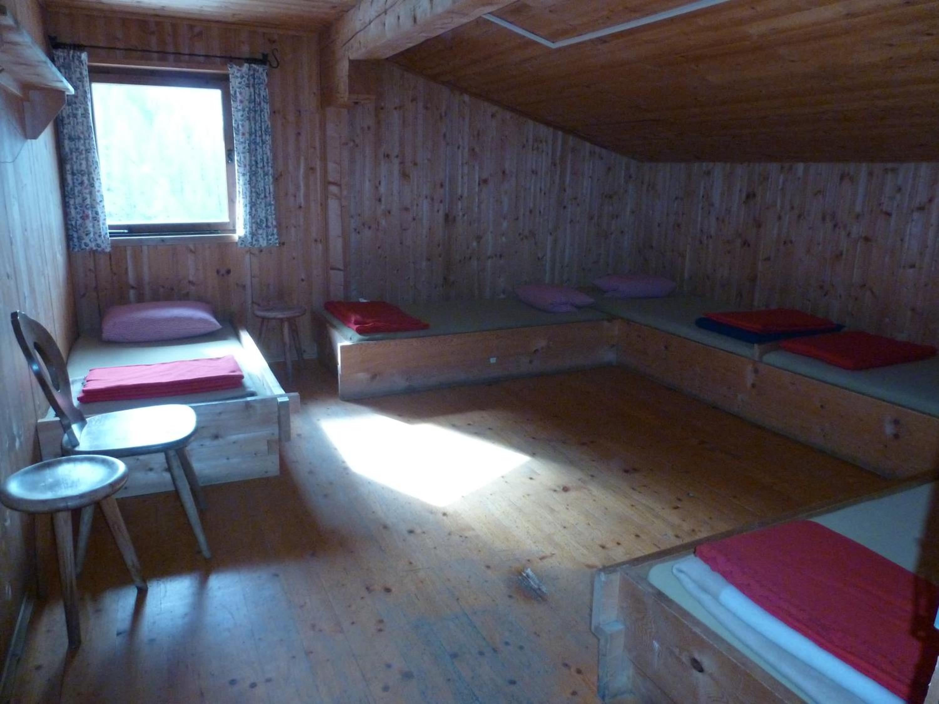 Binsalm- Schutzhütte