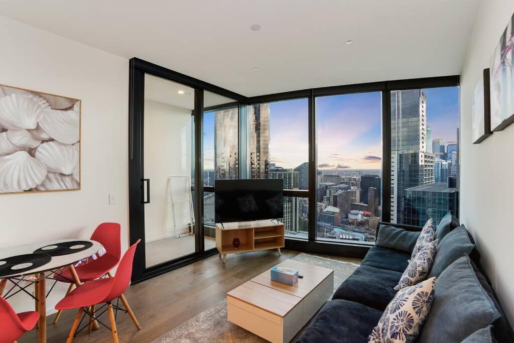 Cozy-Brilliant Natural Light Near Crown &City 1B1B