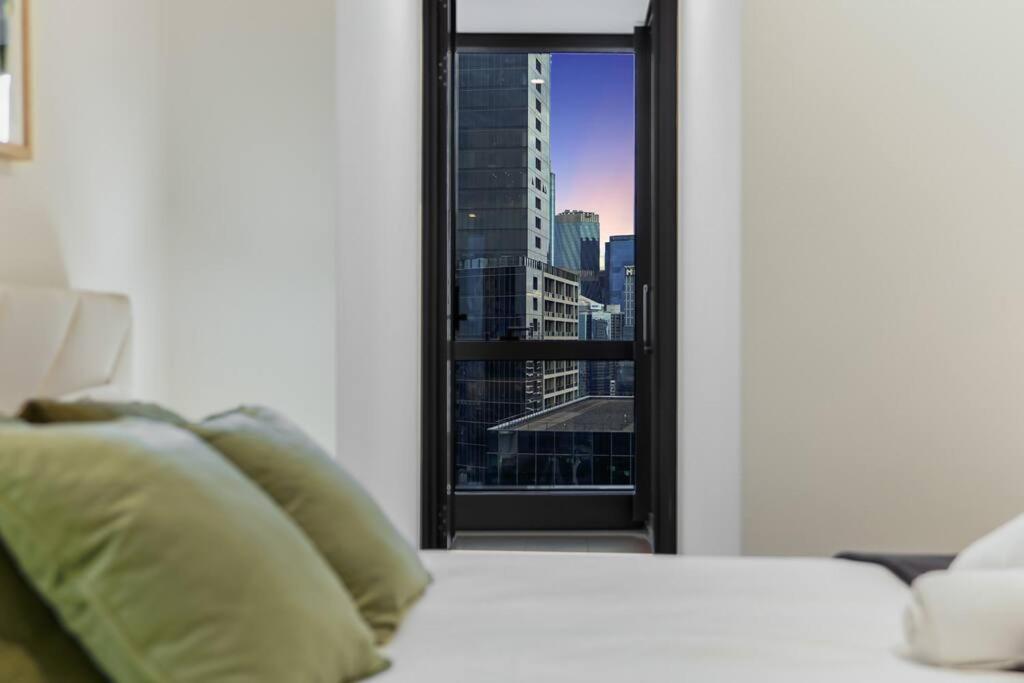 Cozy-Brilliant Natural Light Near Crown &City 1B1B