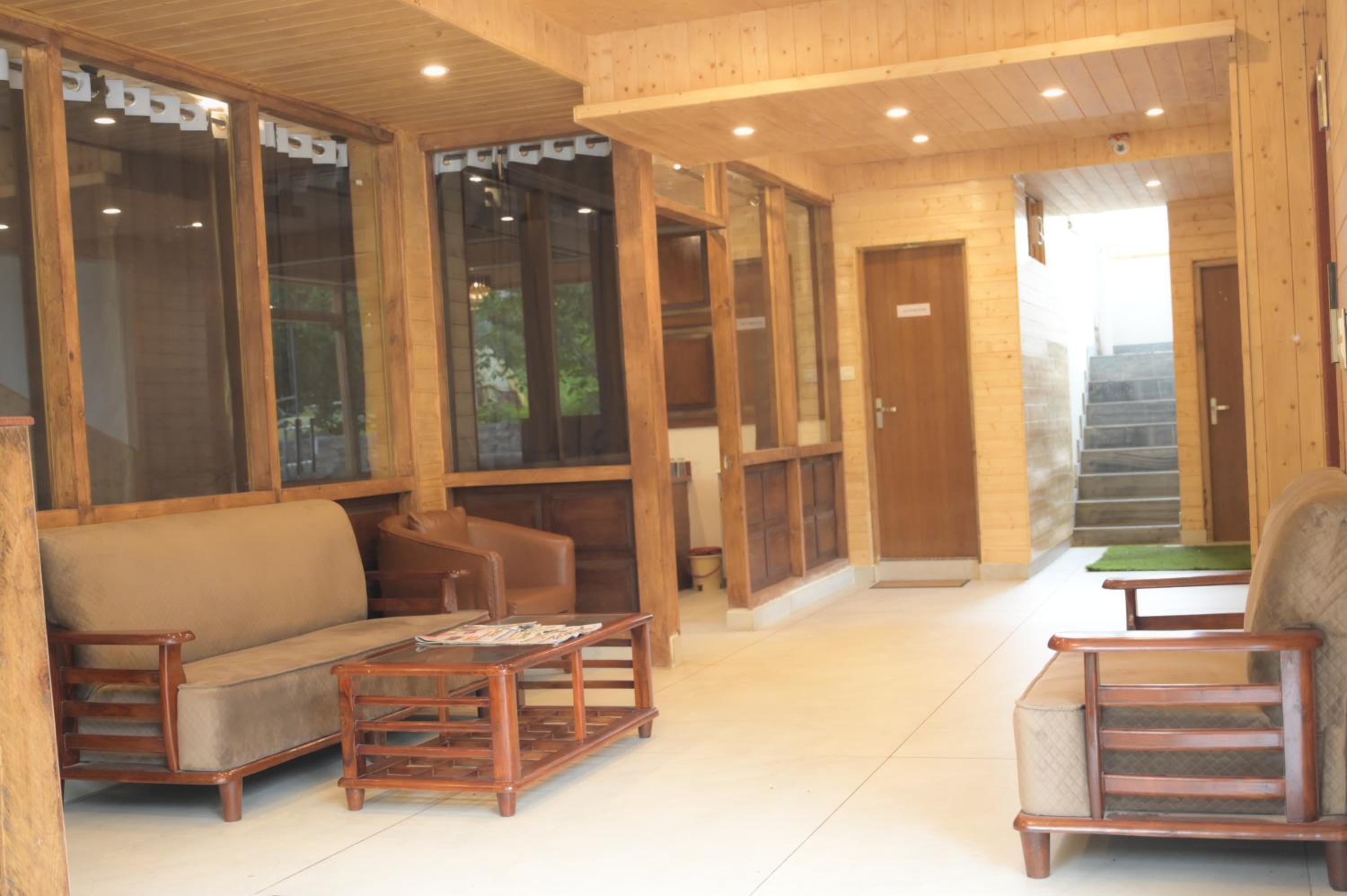 Hotel Dashaur Heights