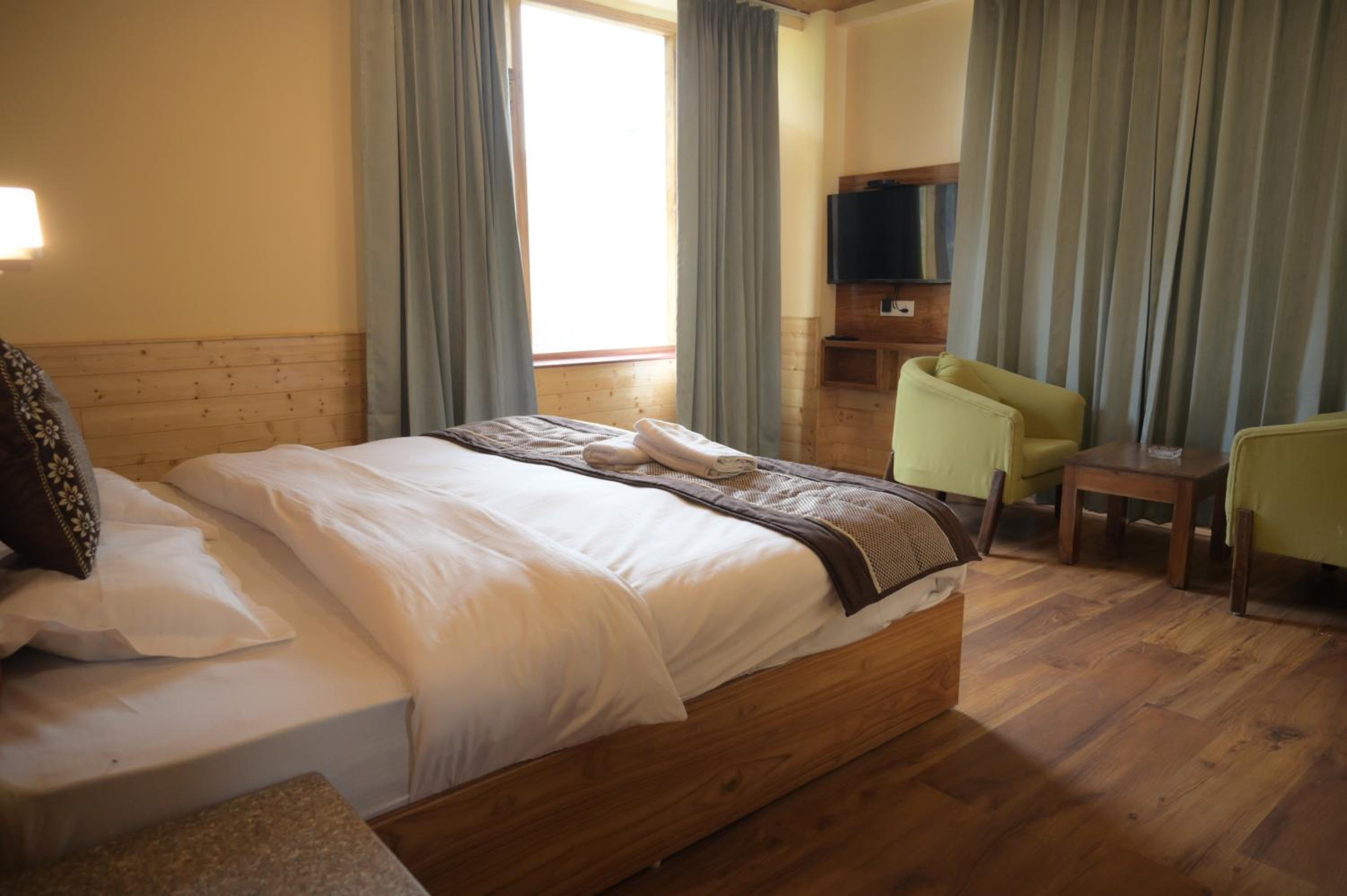 Hotel Dashaur Heights