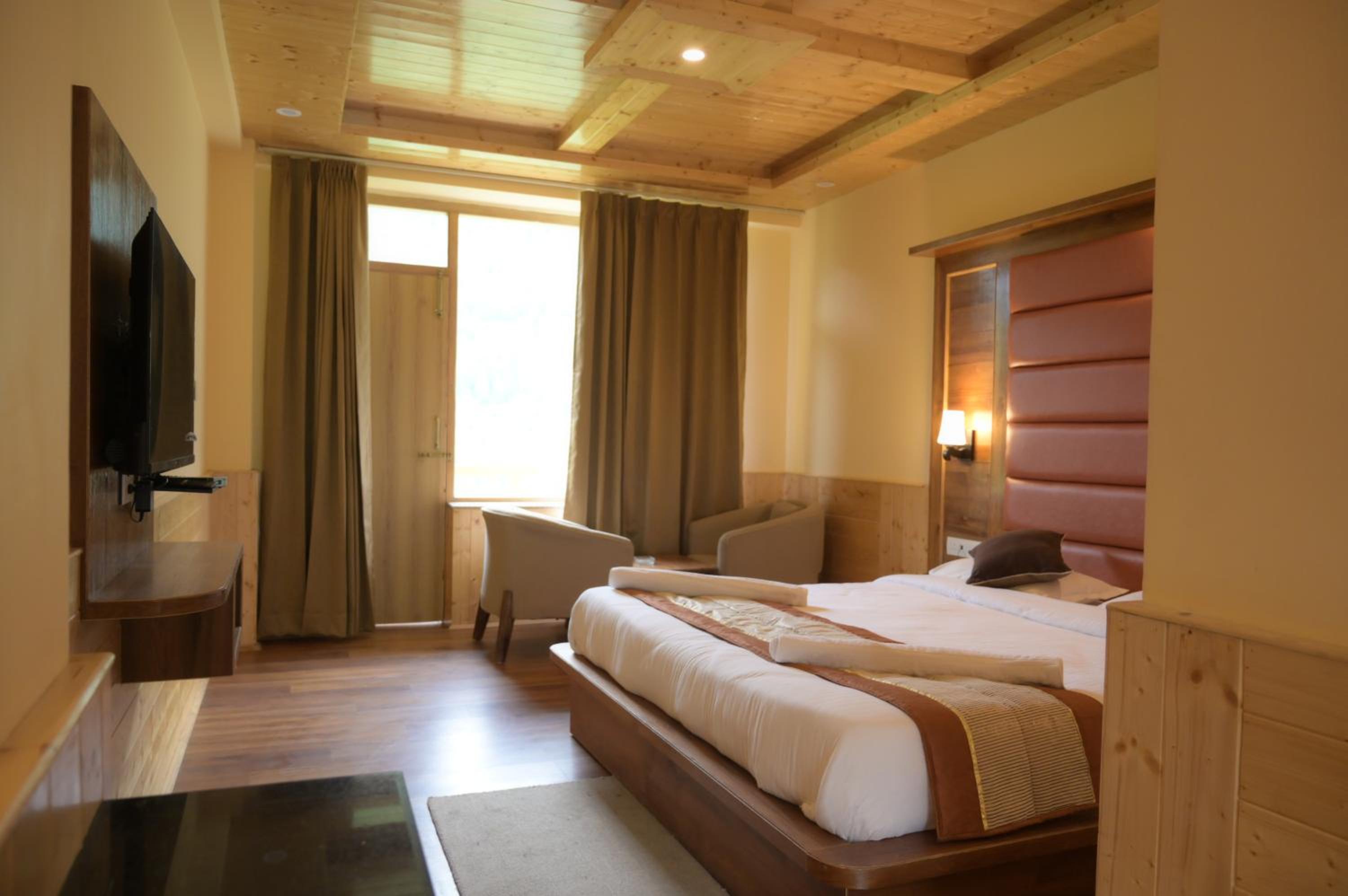 Hotel Dashaur Heights