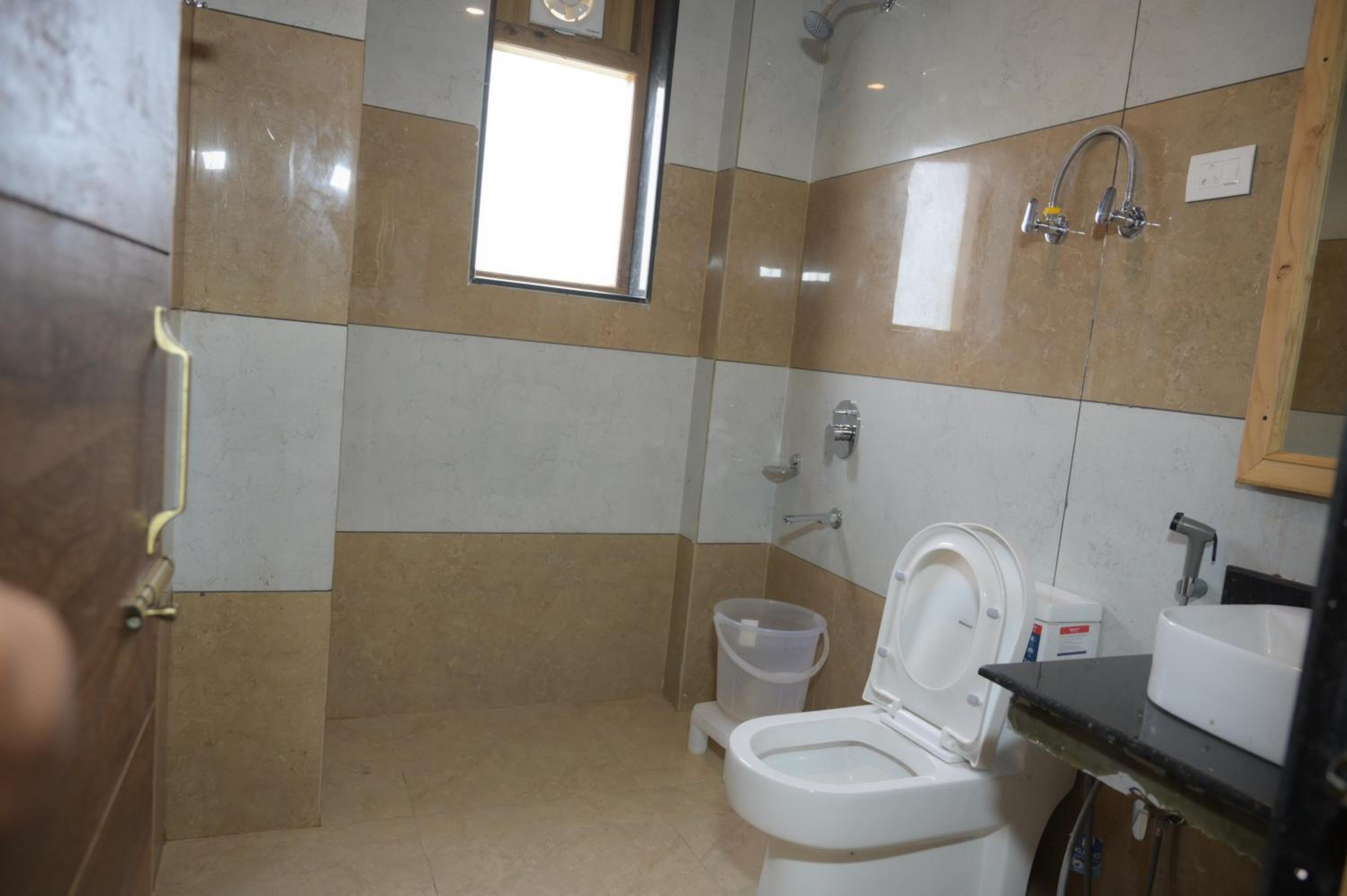 Hotel Dashaur Heights