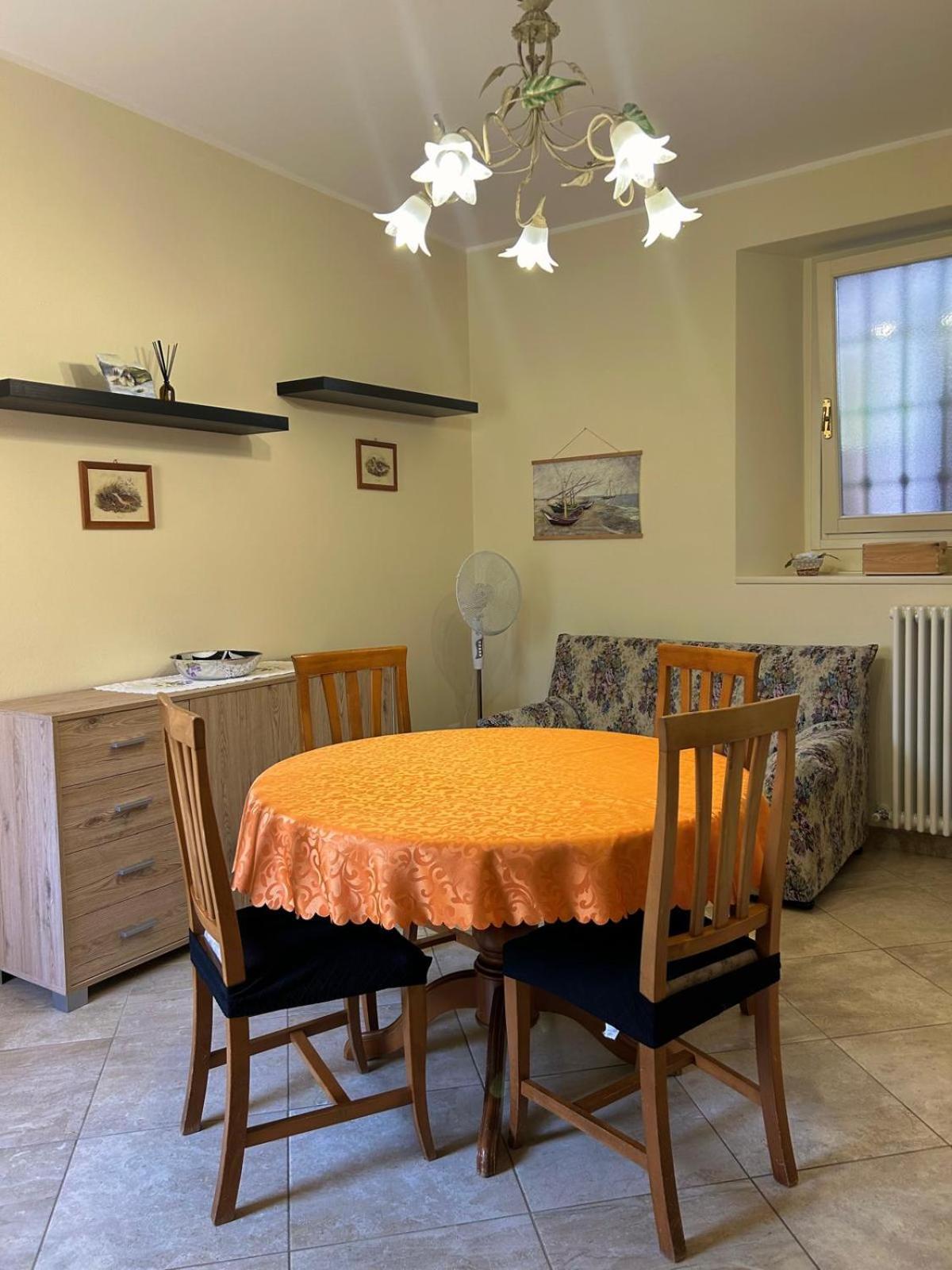 TRA MONTI E LAGO en Verbania — kitchen