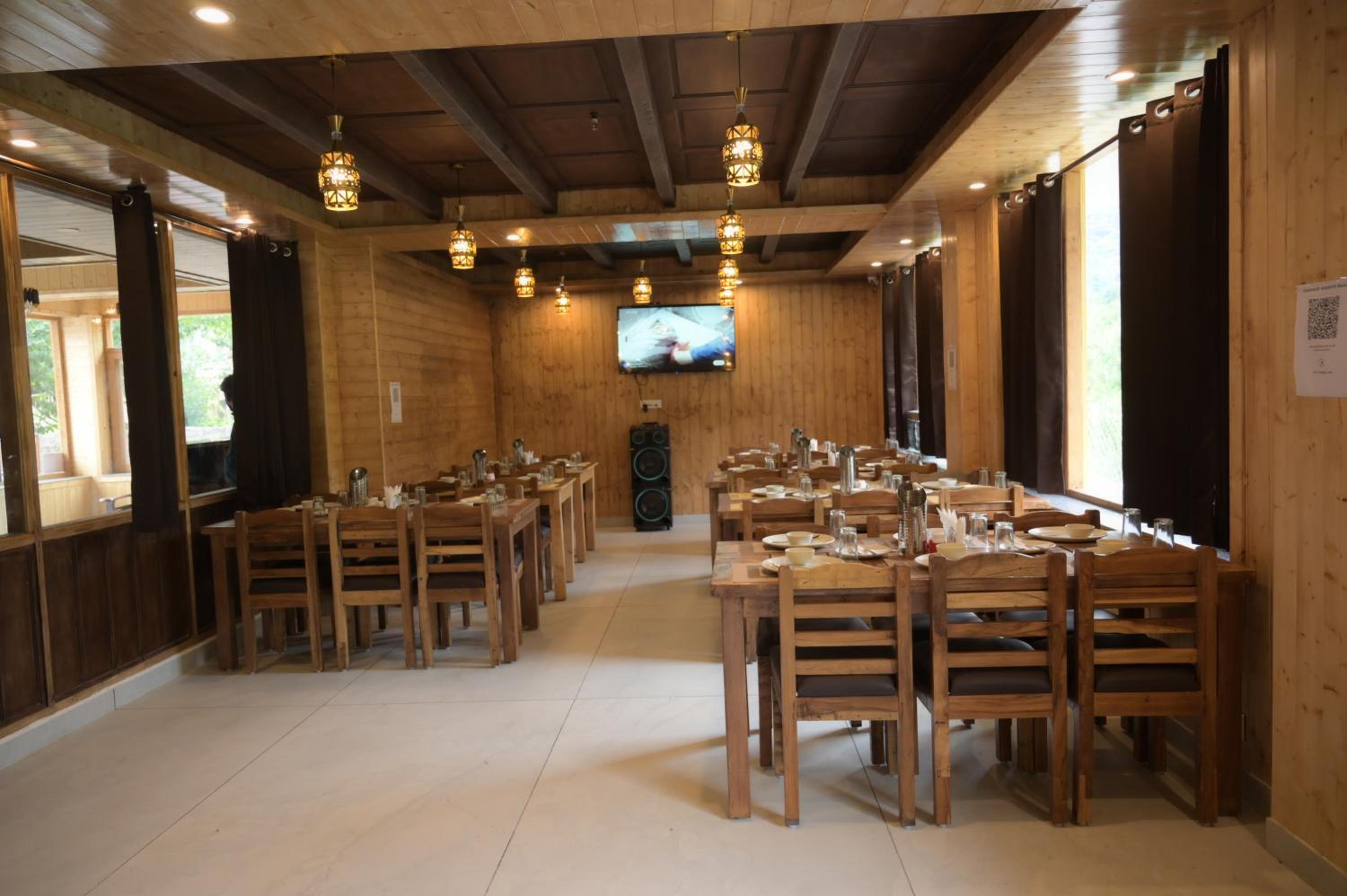 Hotel Dashaur Heights
