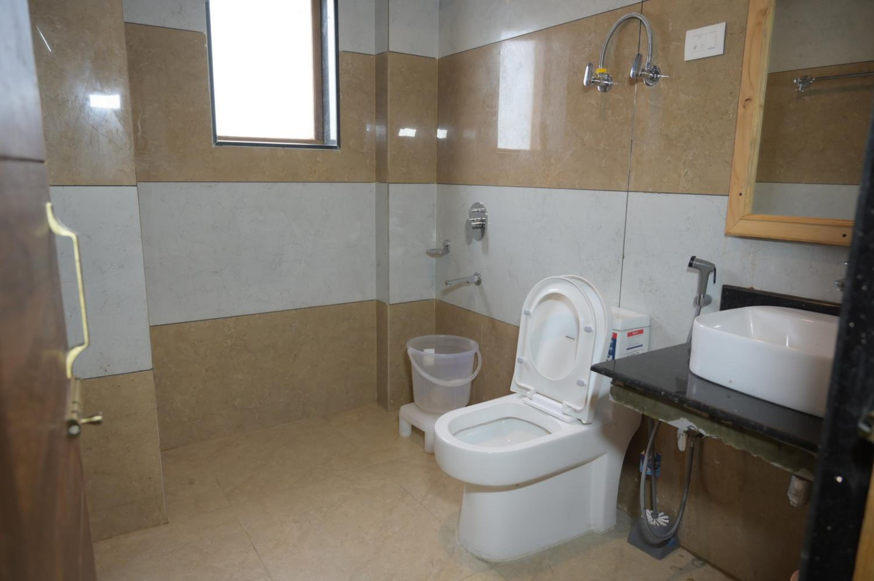 Hotel Dashaur Heights