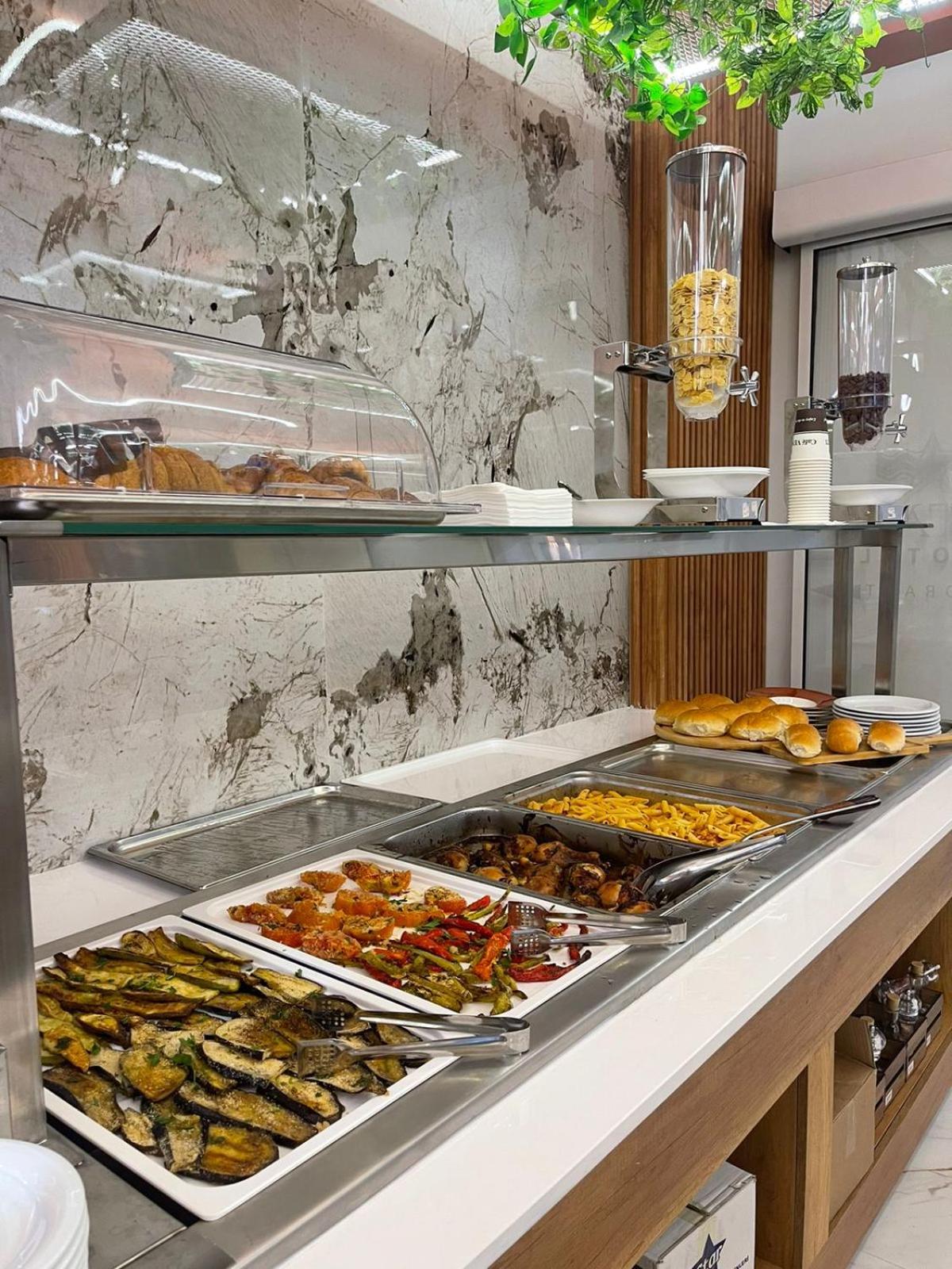 Star Hotel & Restaurant