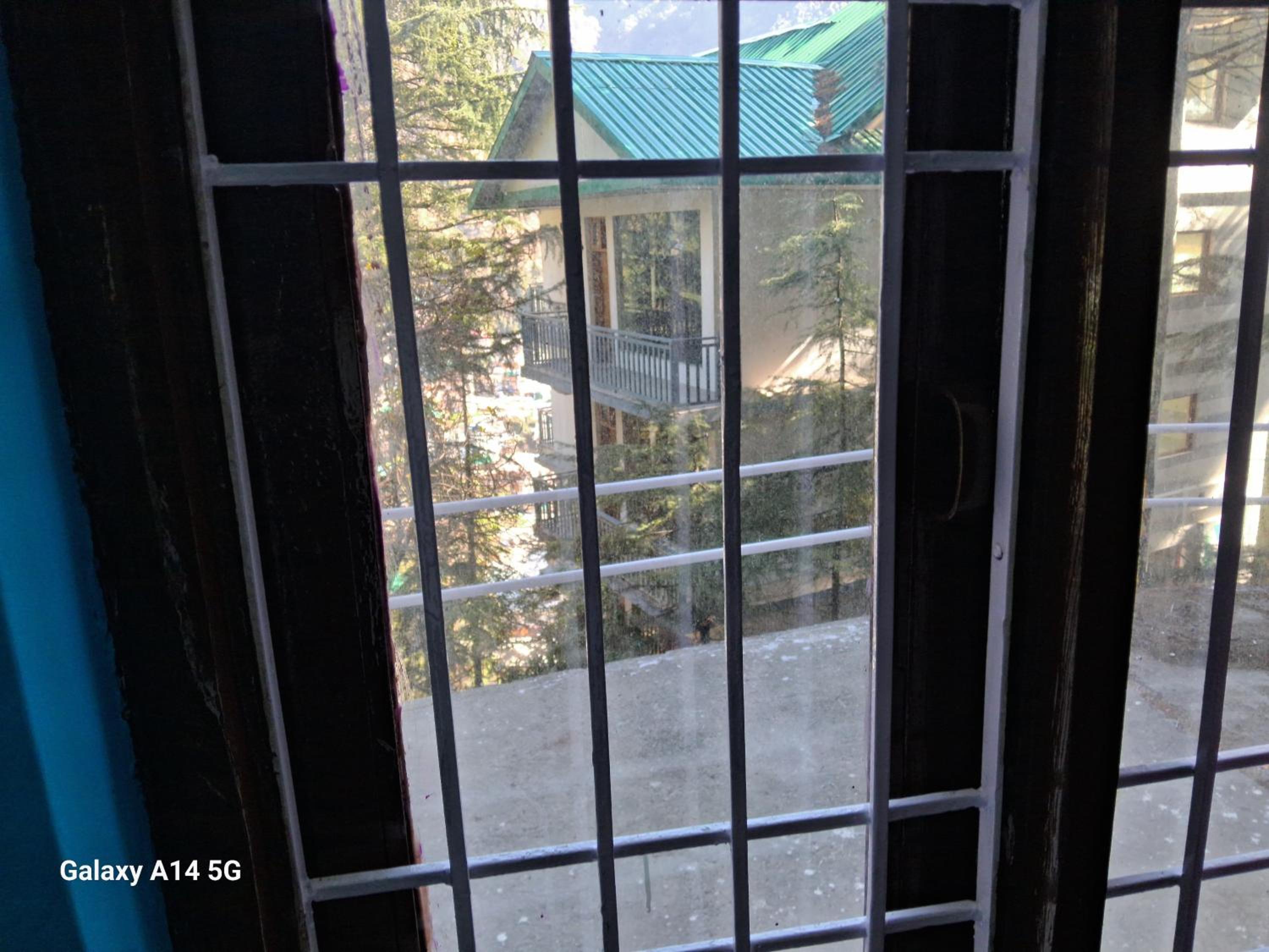 Photo 8