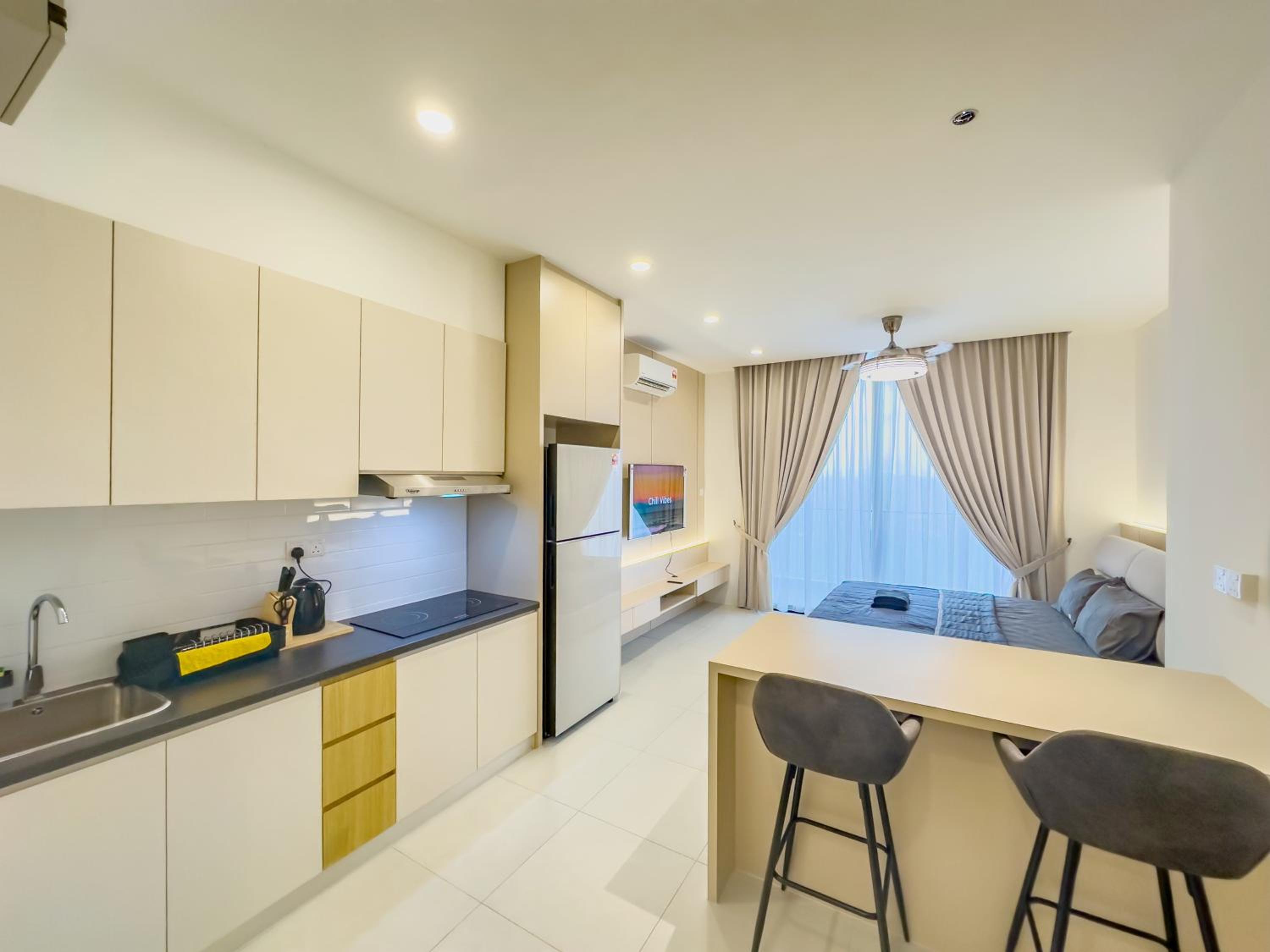 Staycation Homestay 57 Podium Apartments Deluxe Studio photo 1