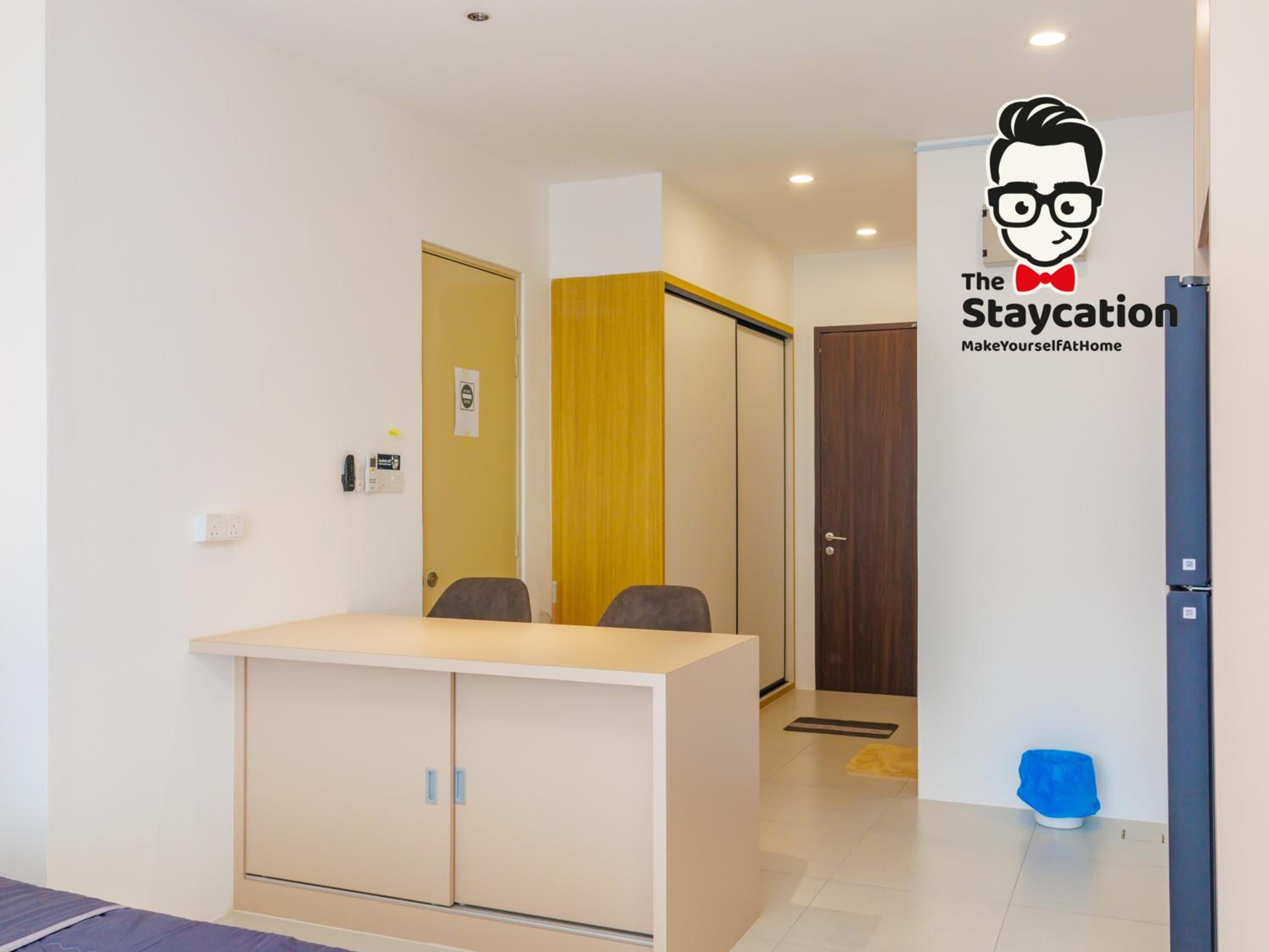 Staycation Homestay 57 Podium Apartments Deluxe Studio photo 3