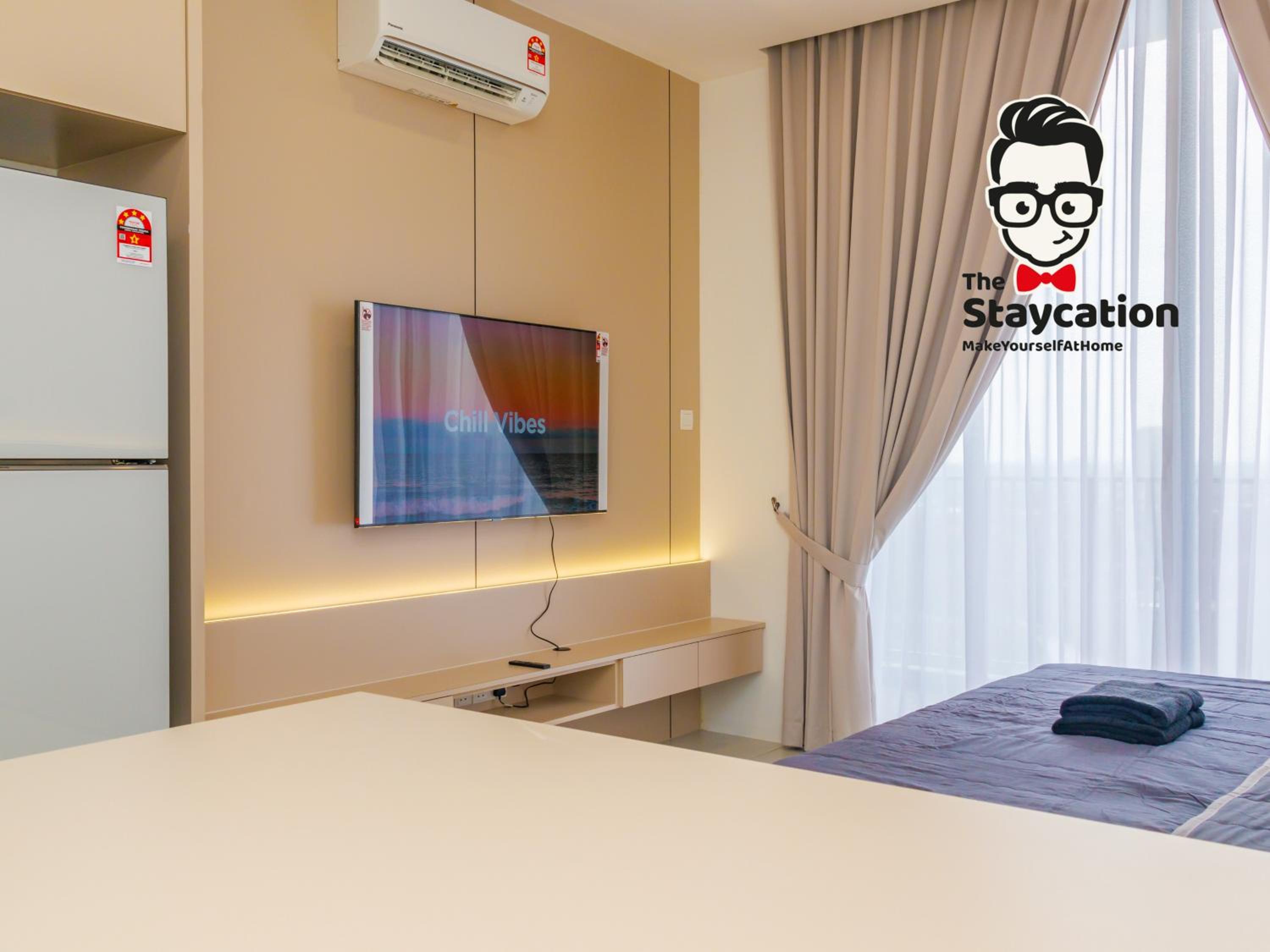 Staycation Homestay 57 Podium Apartments Deluxe Studio photo 6