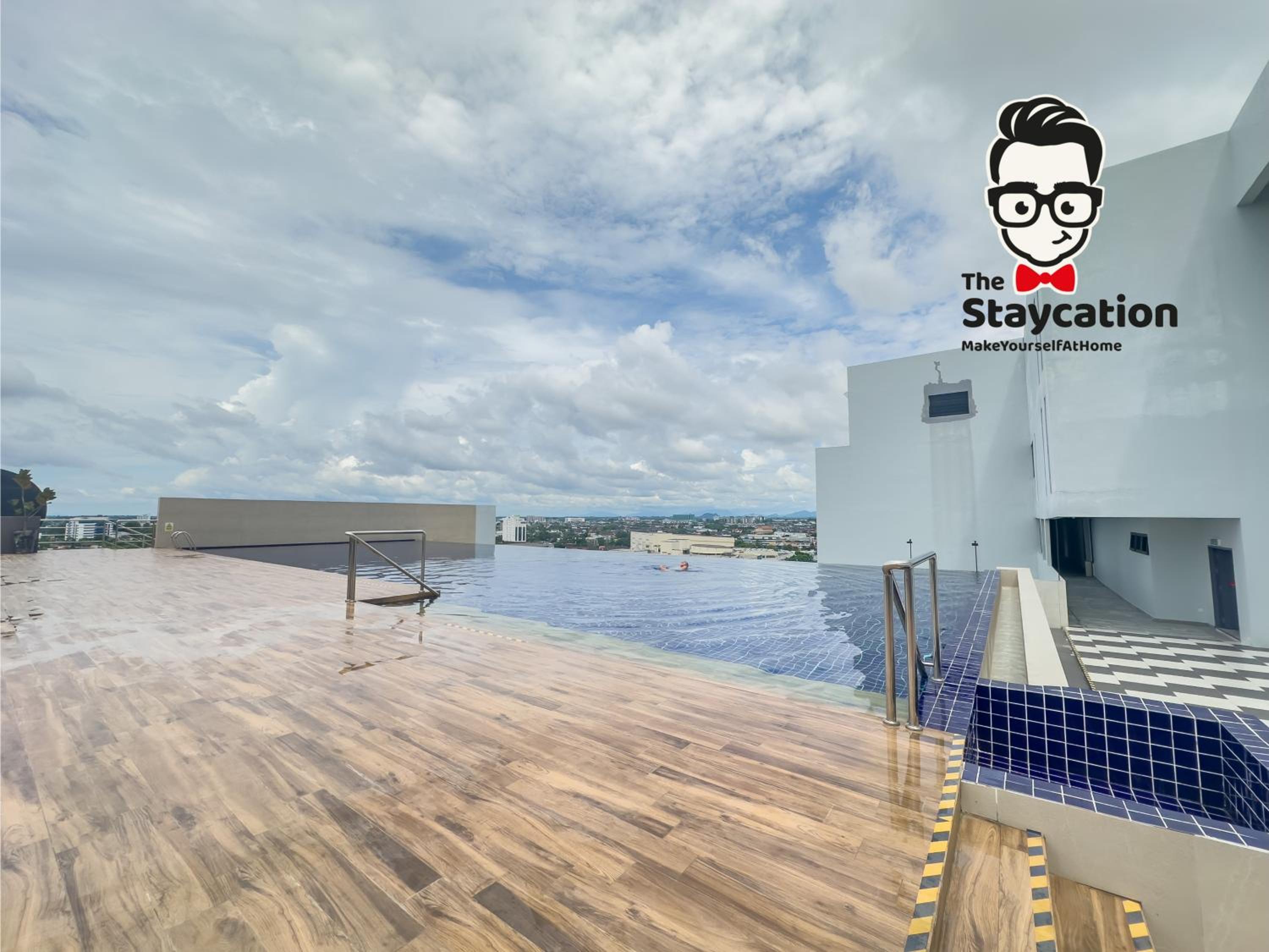Staycation Homestay 57 Podium Apartments Deluxe Studio photo 7