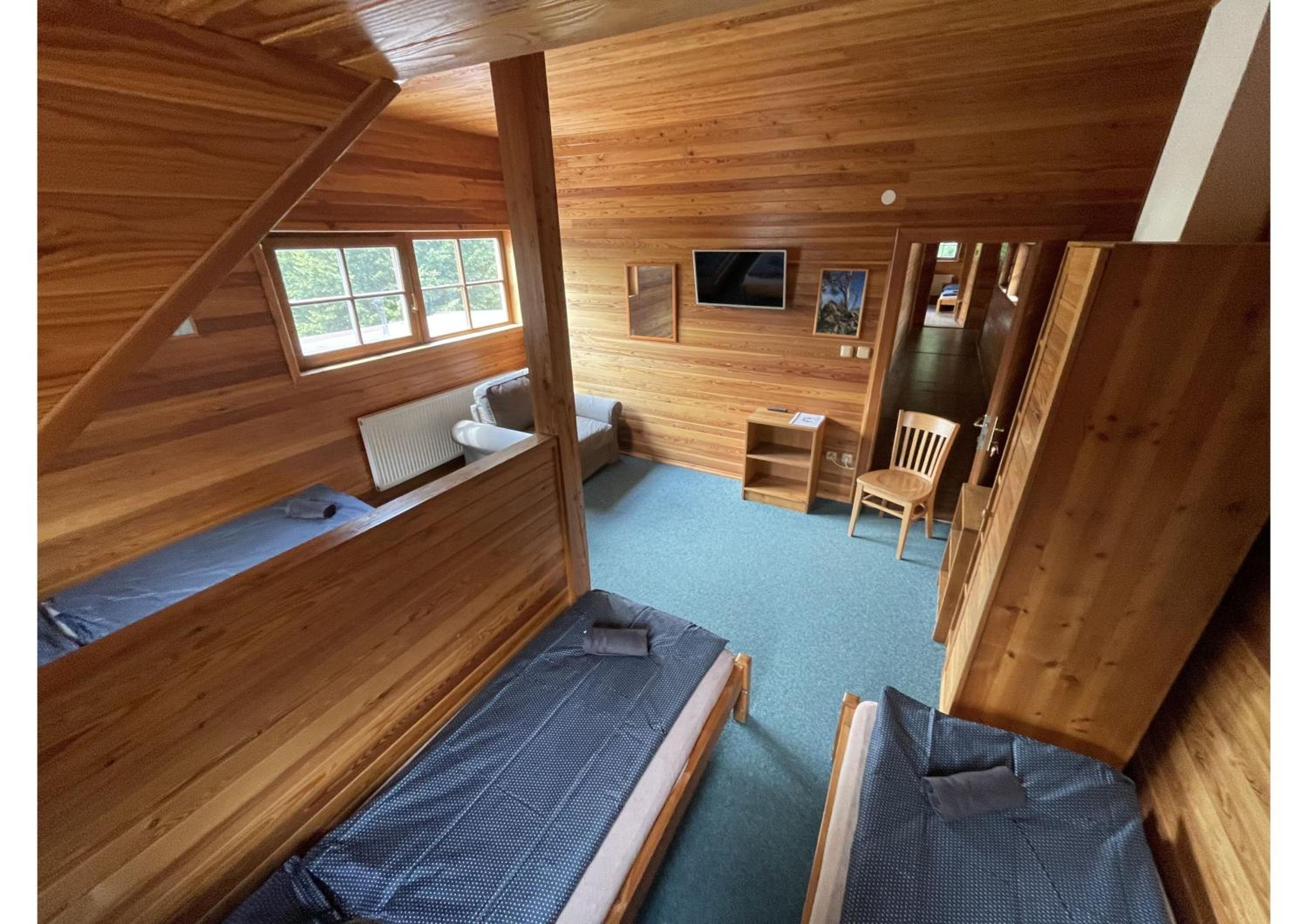 Areál Kamínka - POKOJE A APARTMÁNY