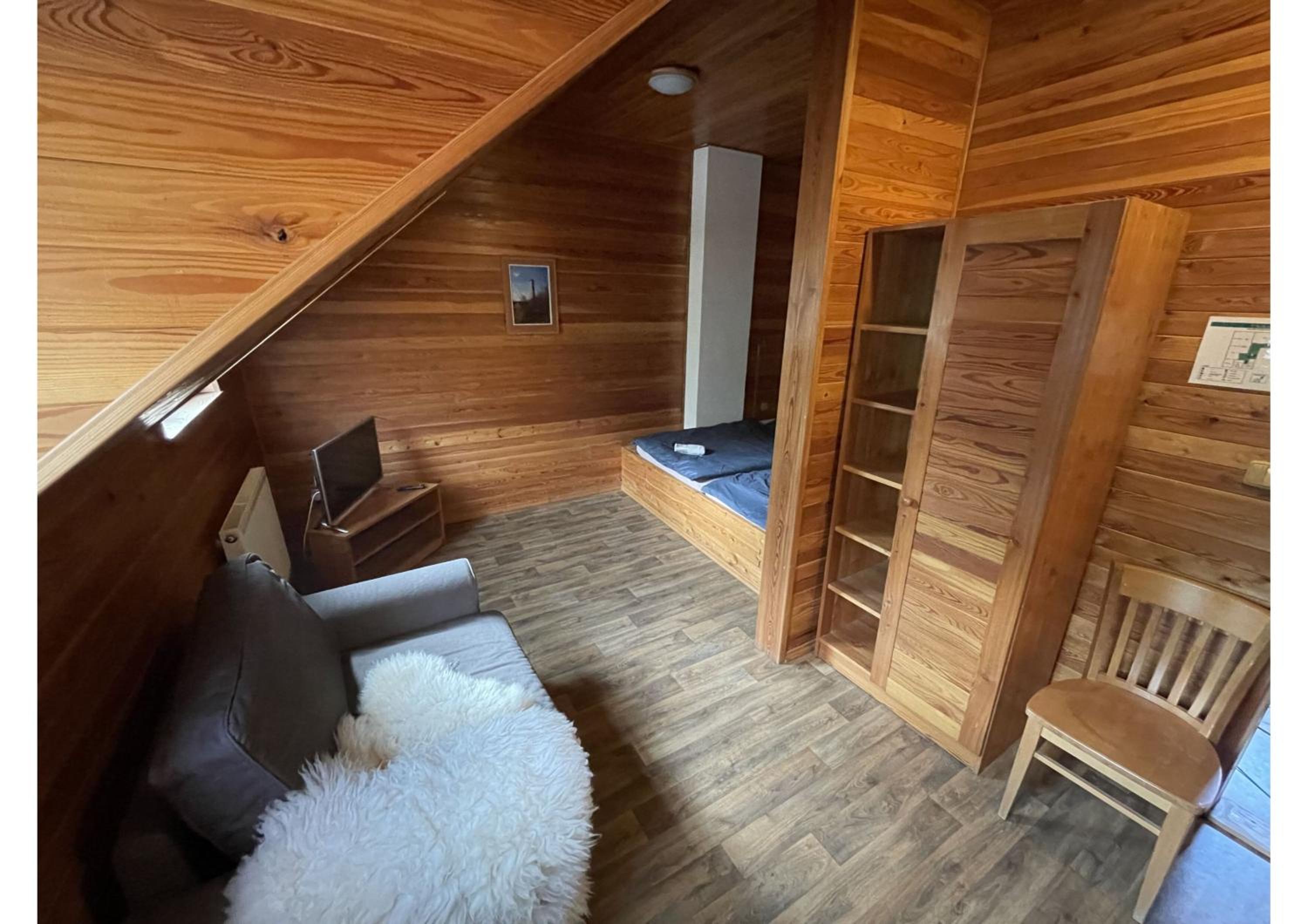 Areál Kamínka - POKOJE A APARTMÁNY