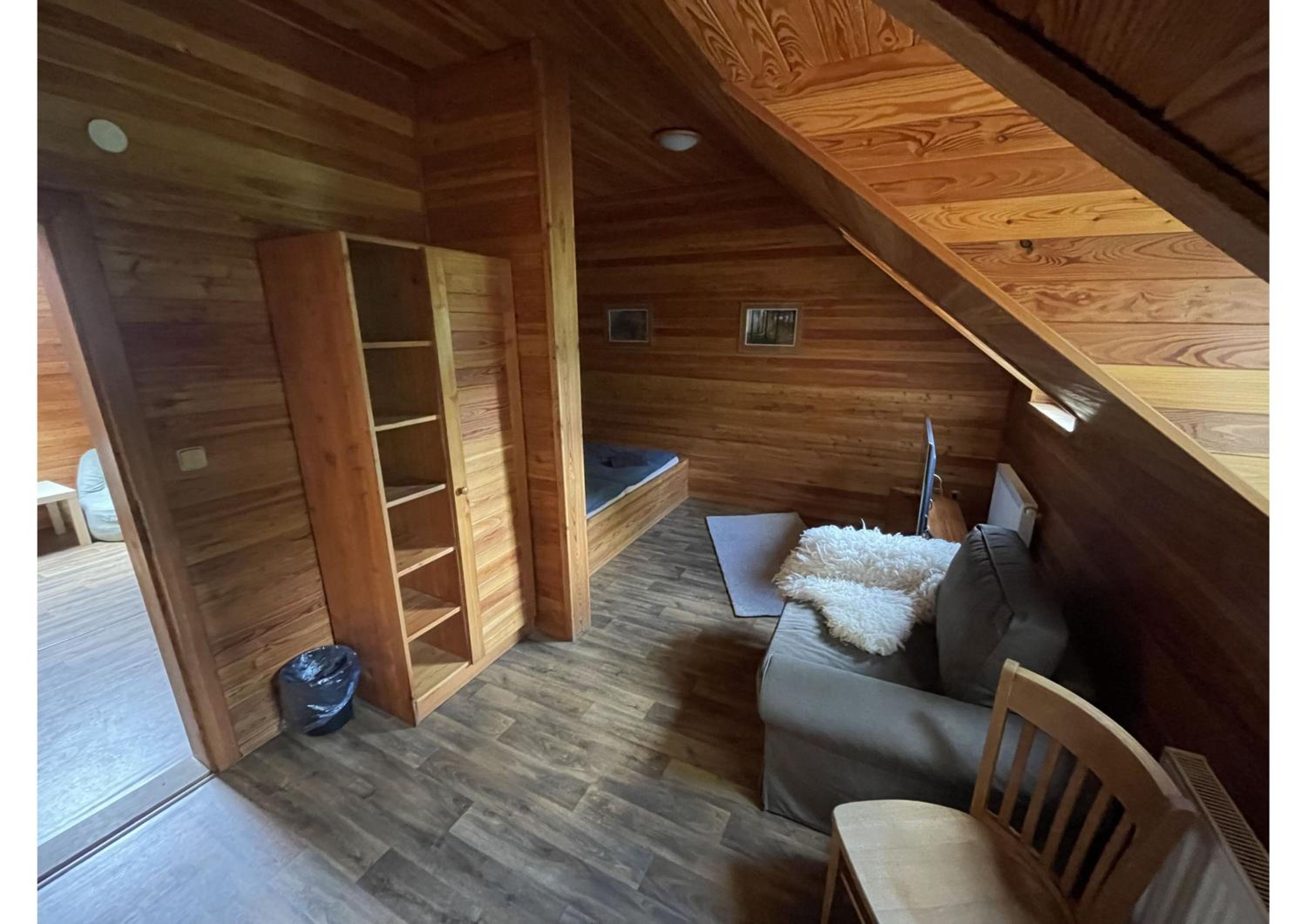 Areál Kamínka - POKOJE A APARTMÁNY