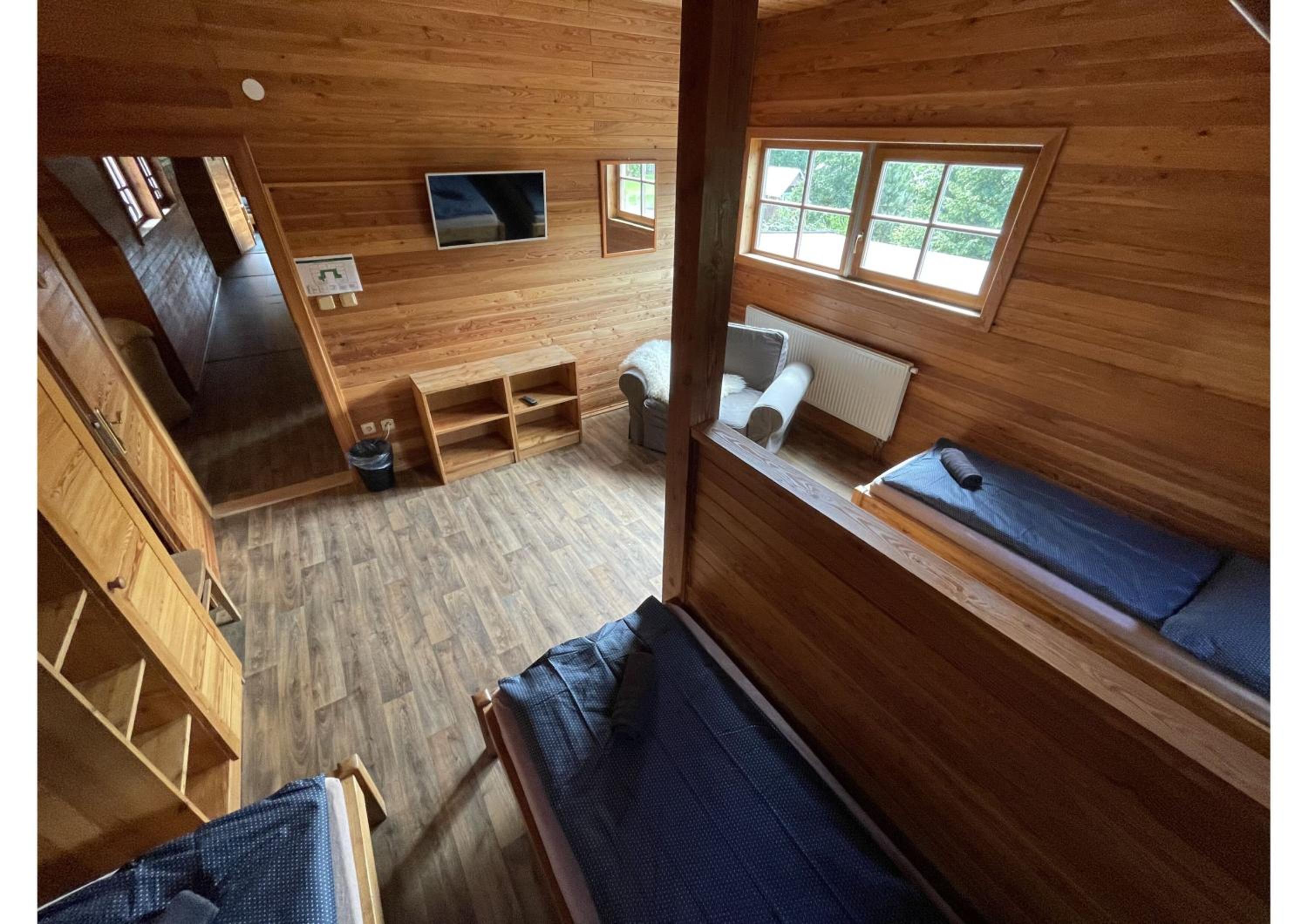 Areál Kamínka - POKOJE A APARTMÁNY