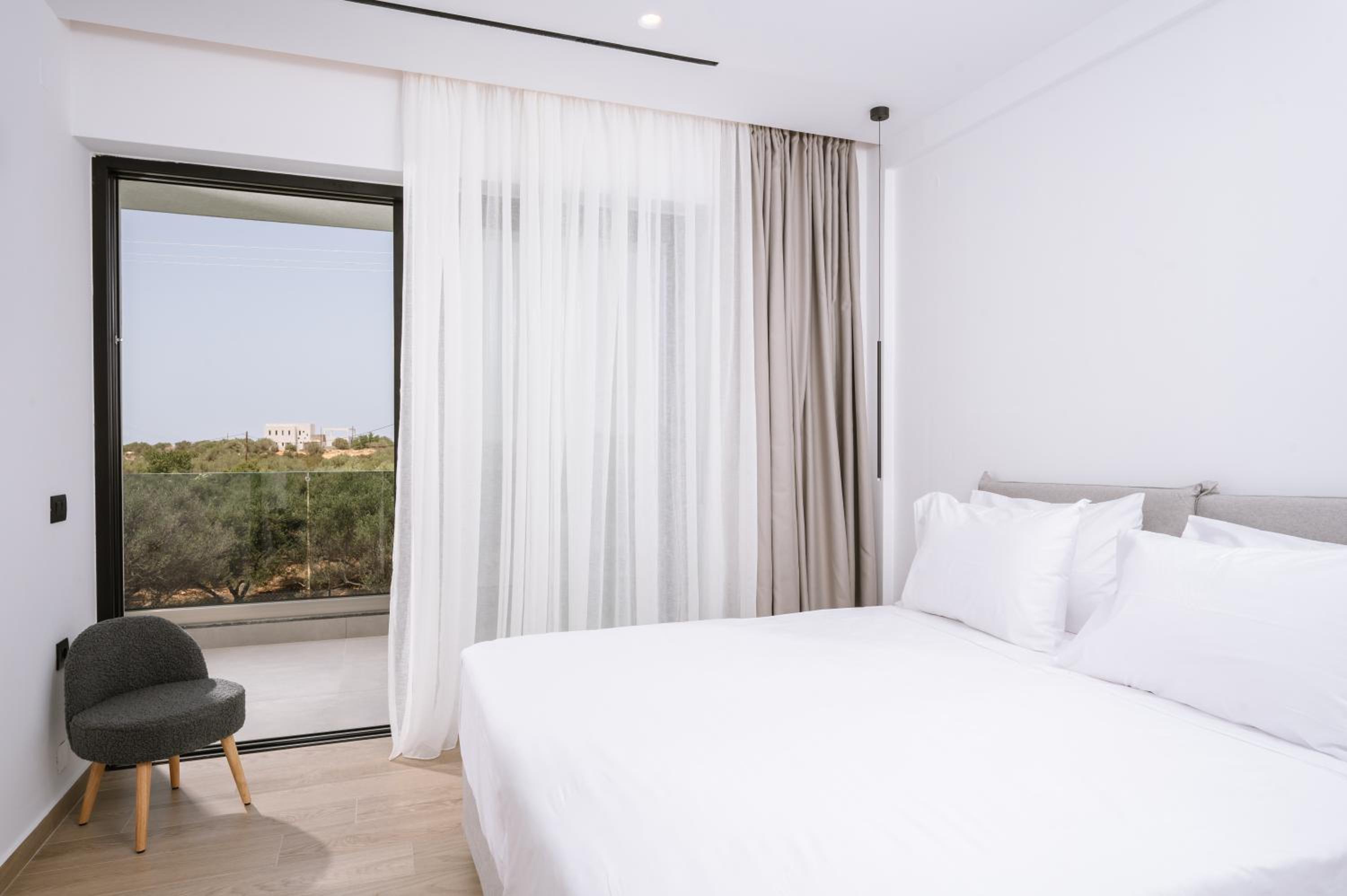 Aetheria & Aura Suites by Temma Villas
