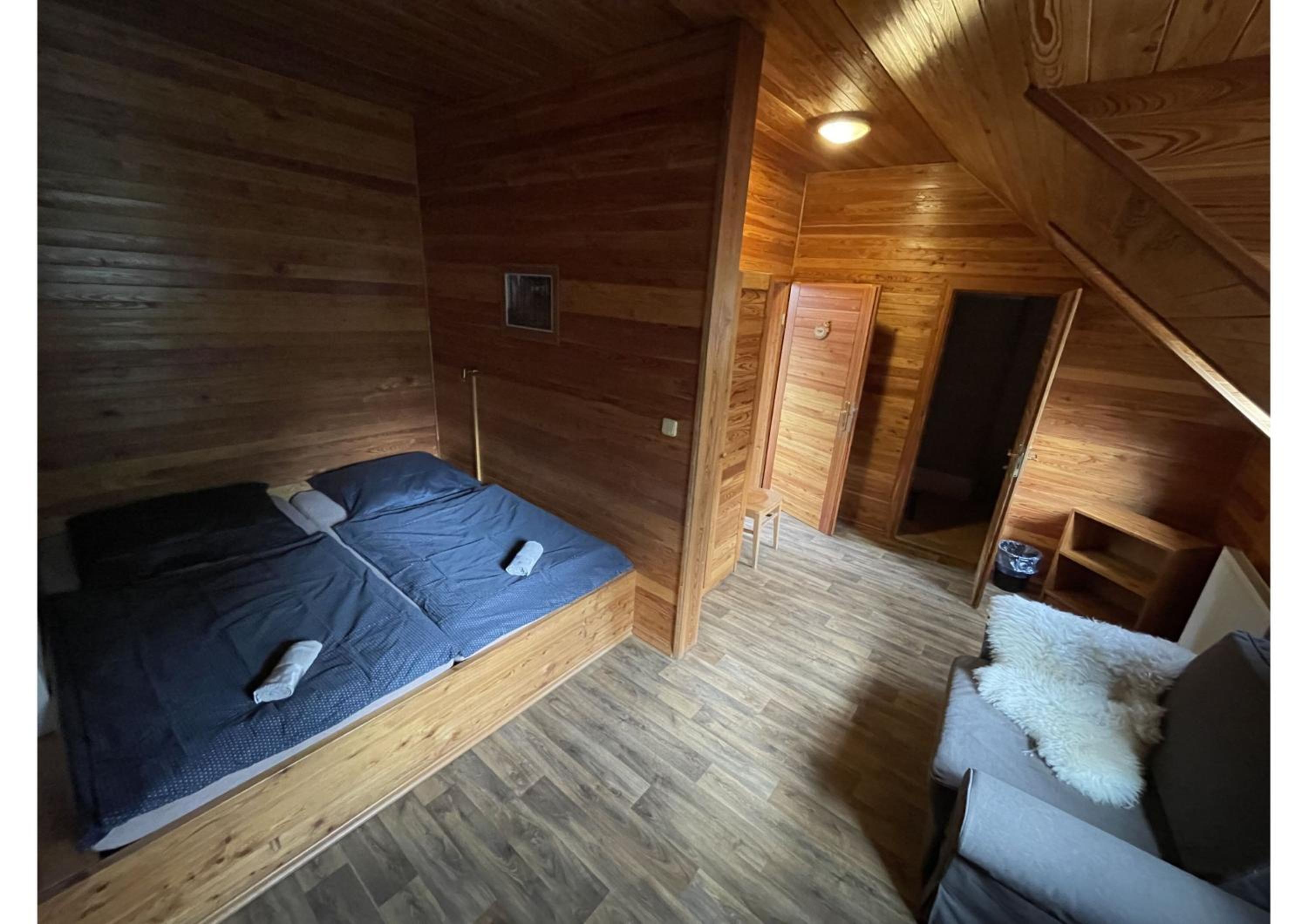 Areál Kamínka - POKOJE A APARTMÁNY