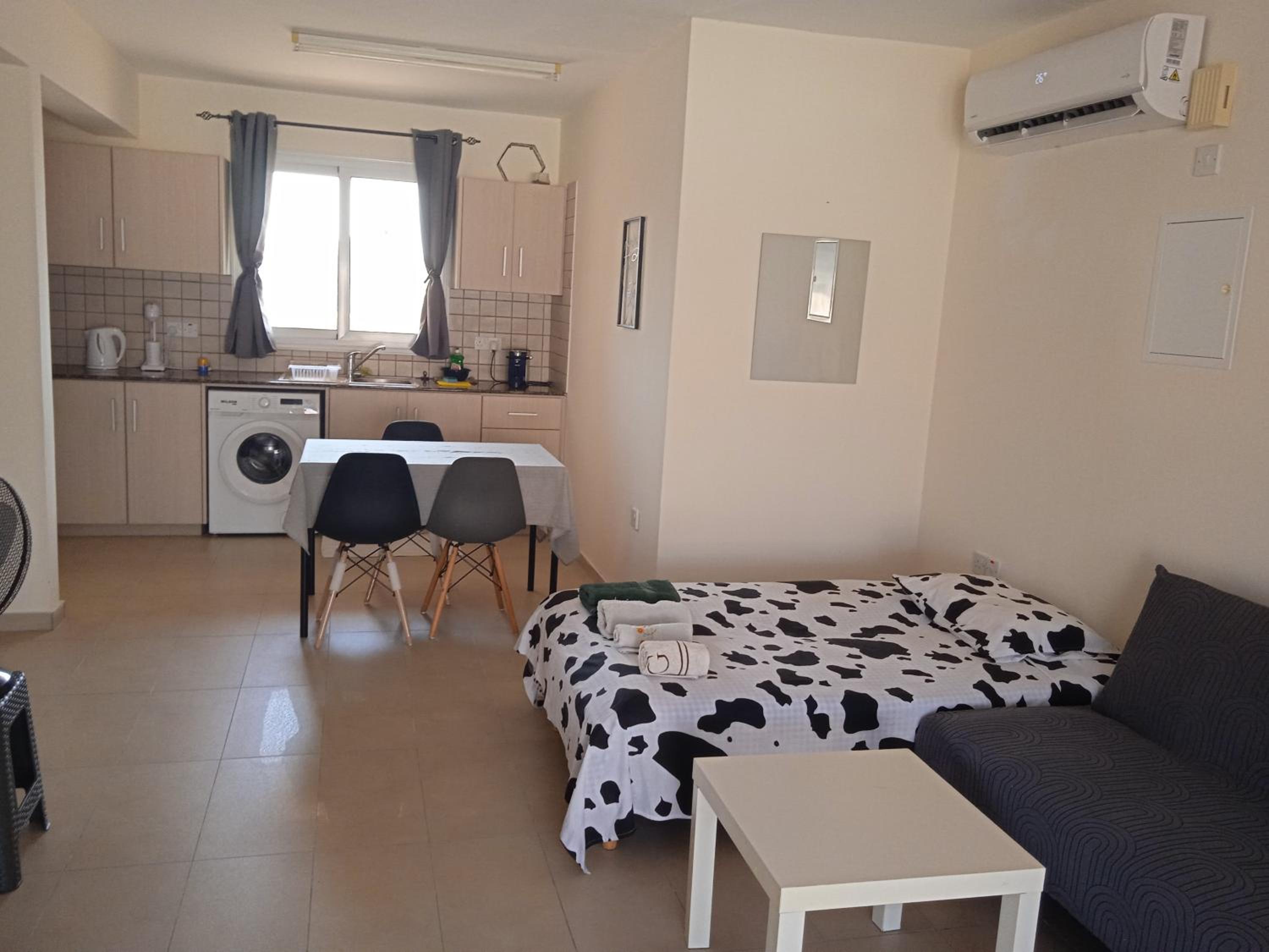 Xylophagou Rest and Relax 4 Top floor Big Balcony 1 bedroom apartment