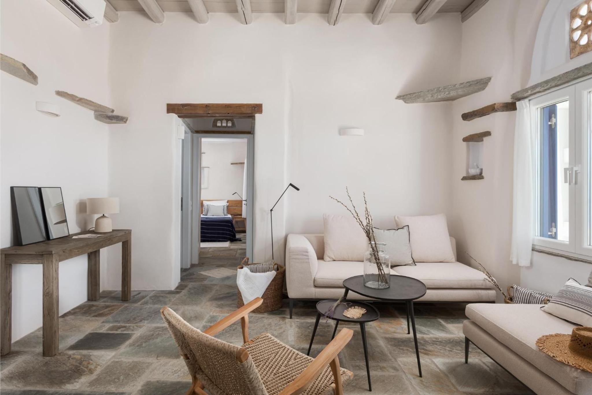 Morfes Luxury Apartments