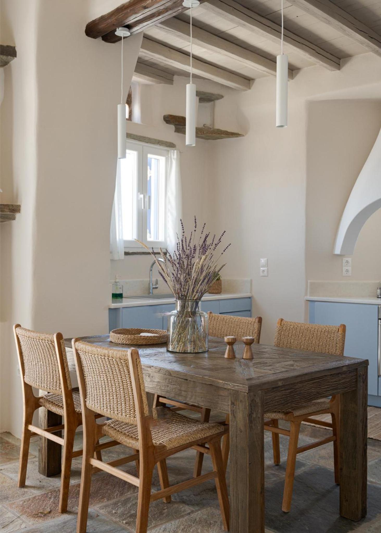 Morfes Luxury Apartments