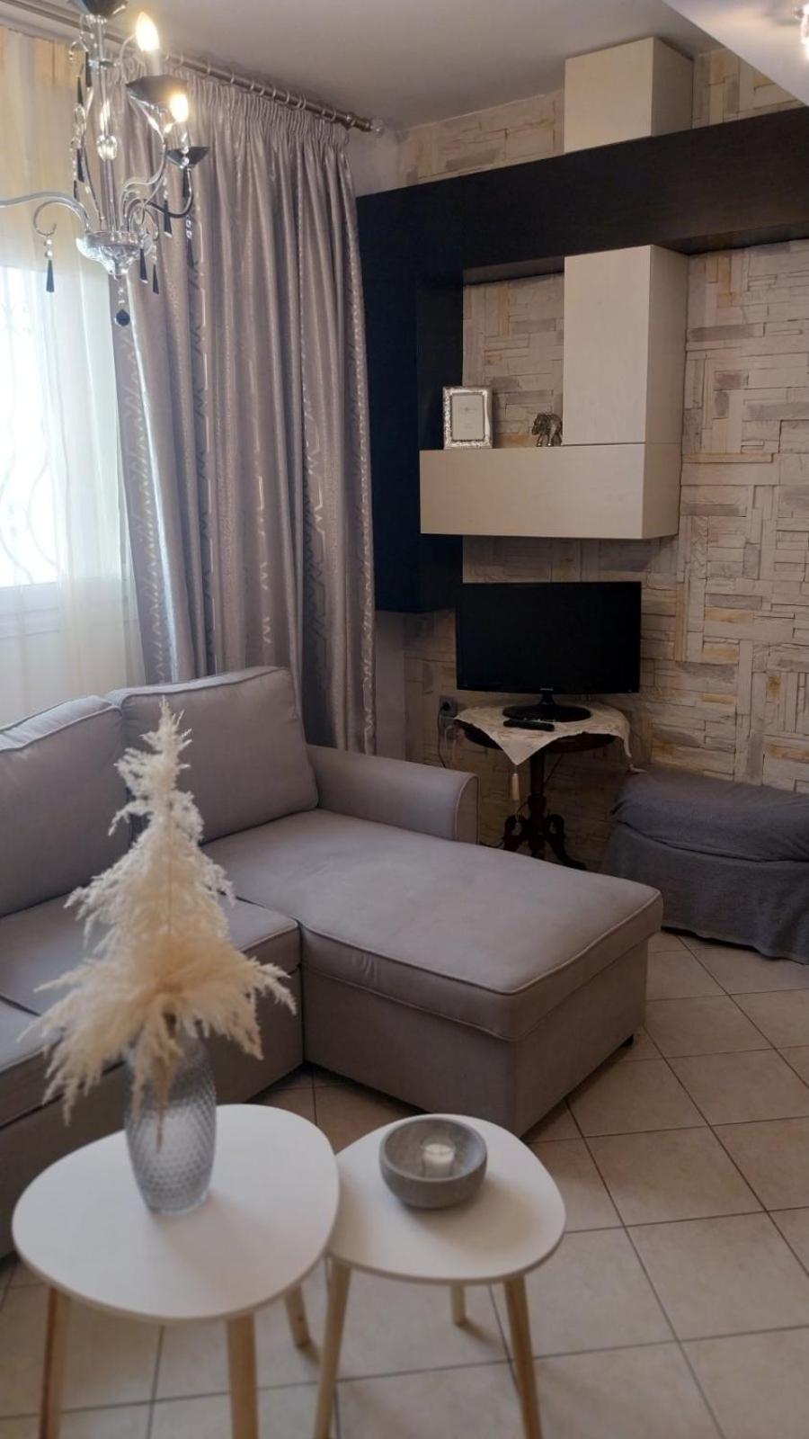 Ariadnis Apartment