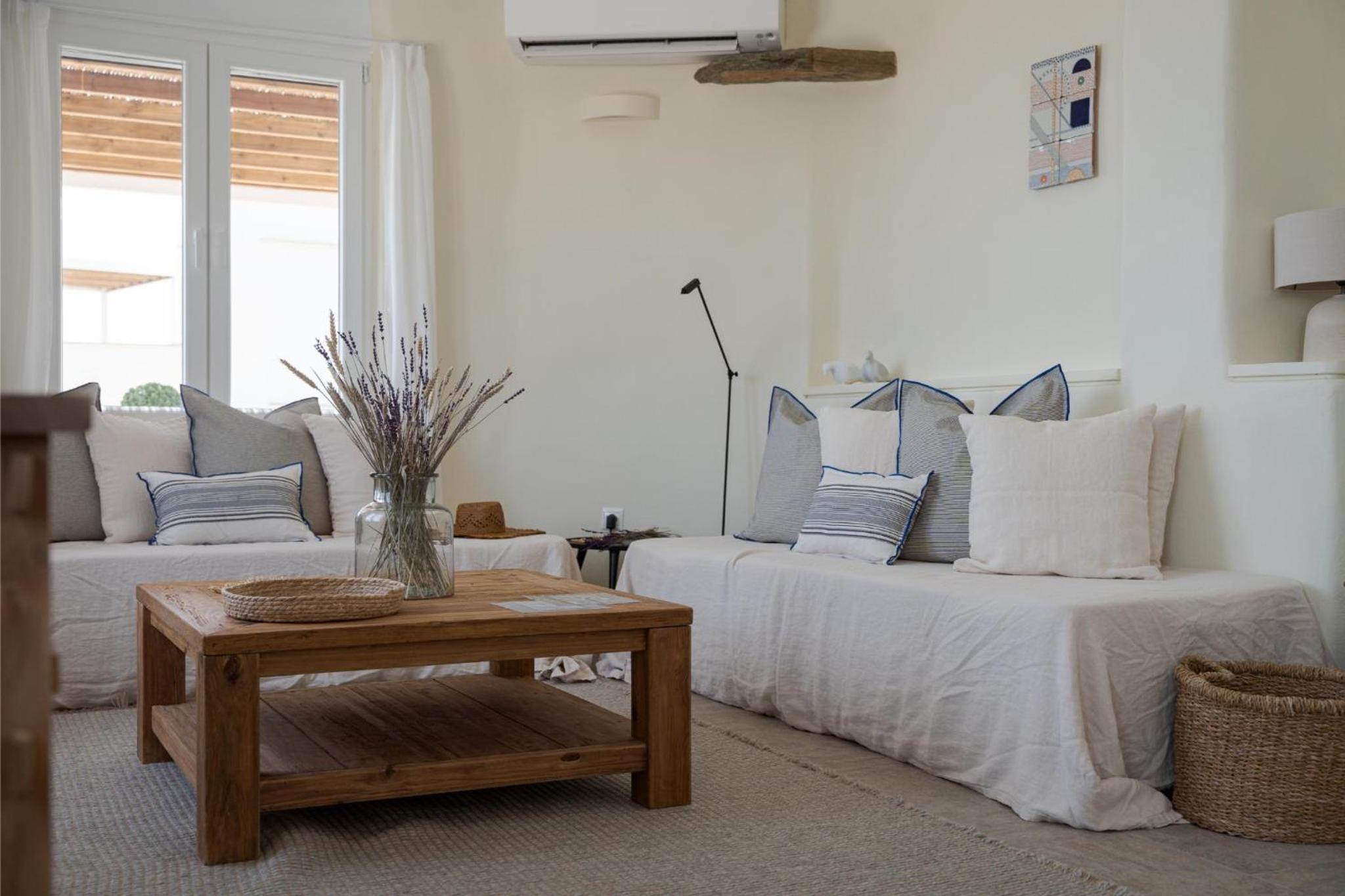 Morfes Luxury Apartments