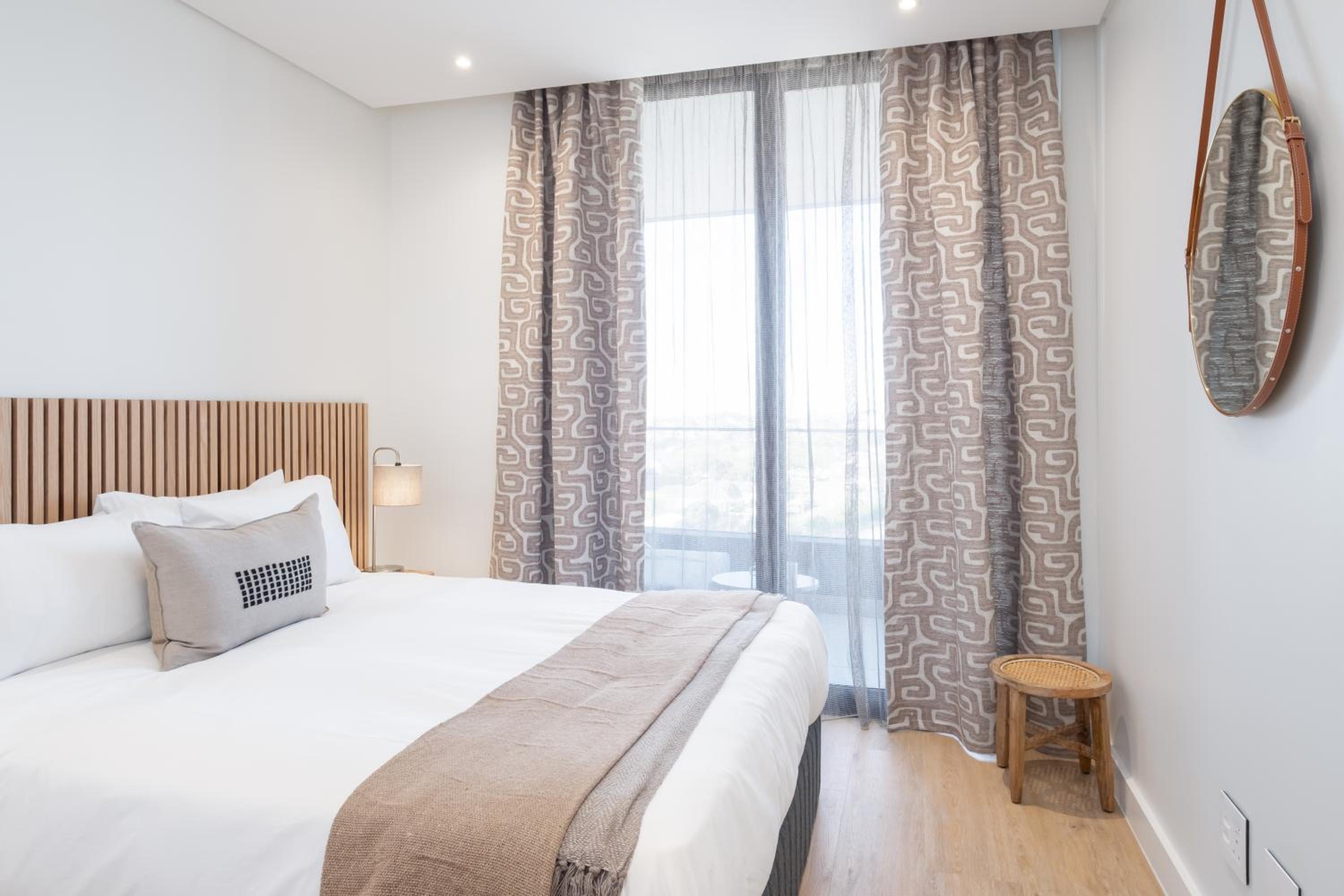 Newlands Peak Luxury Suite view 4