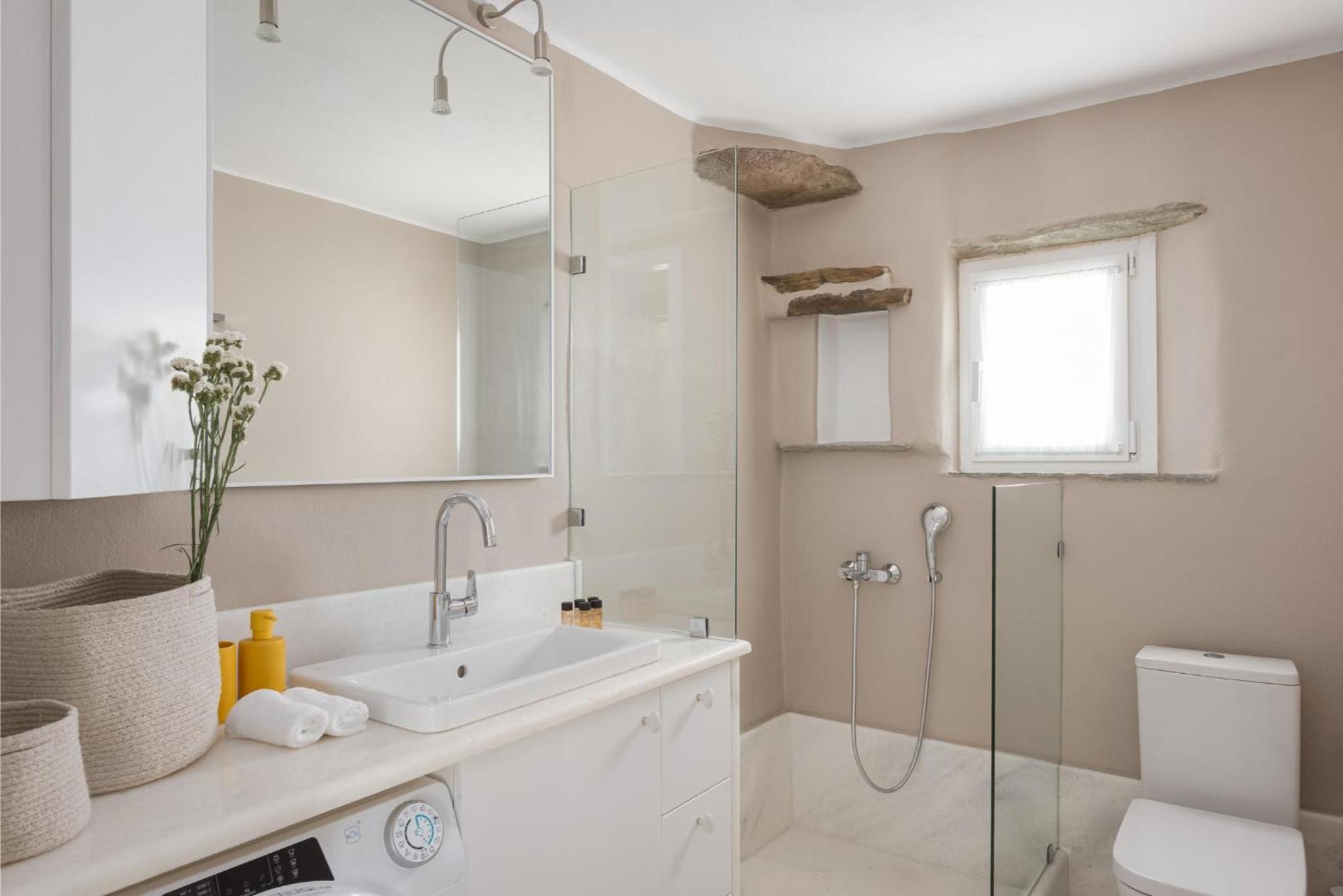 Morfes Luxury Apartments