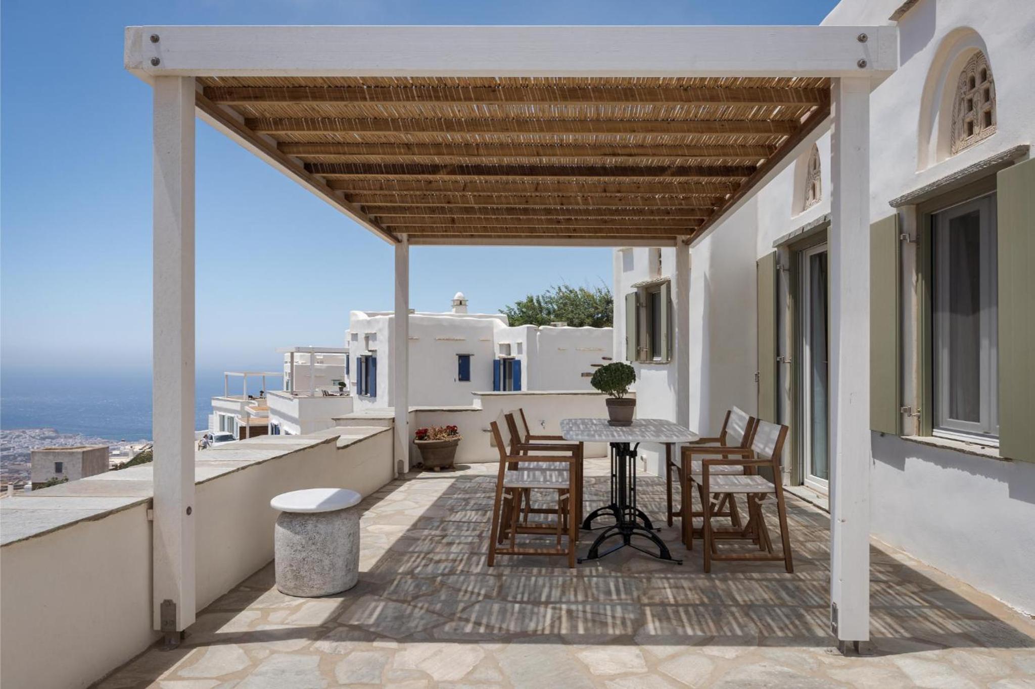 Morfes Luxury Apartments