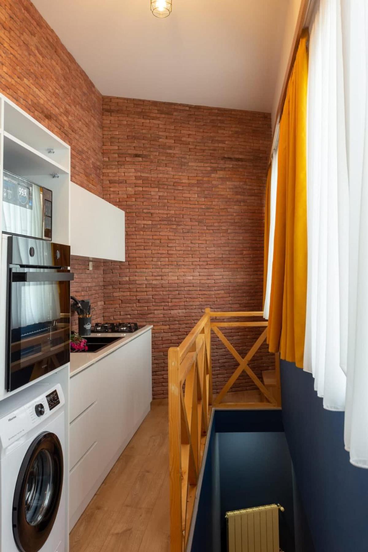 Central 2BR Apt with Balconies - By Wehost view 2