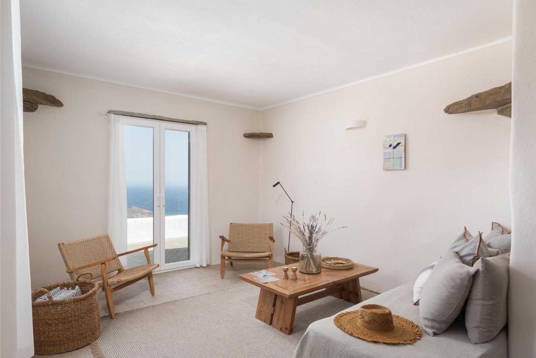 Morfes Luxury Apartments