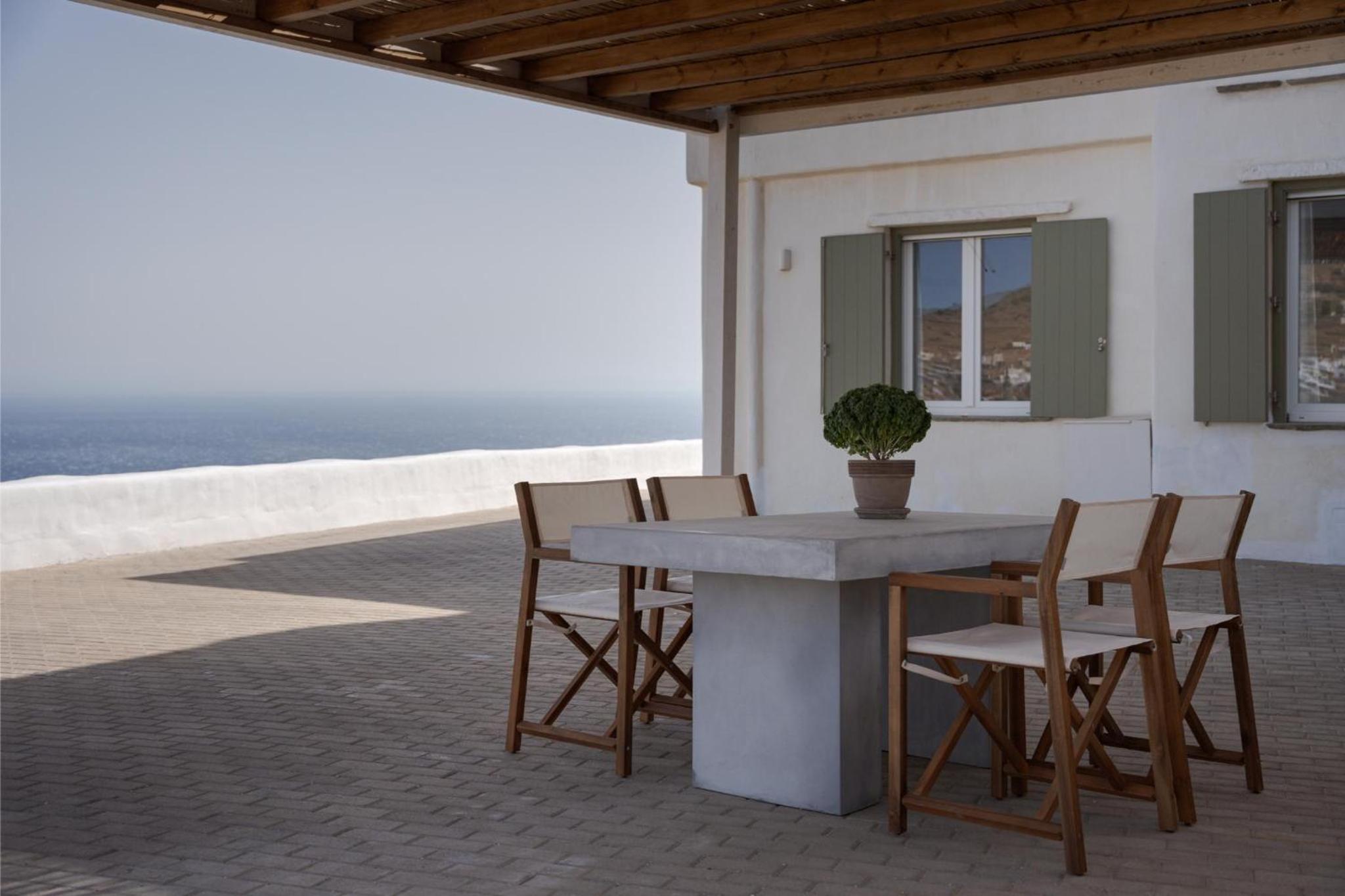 Morfes Luxury Apartments