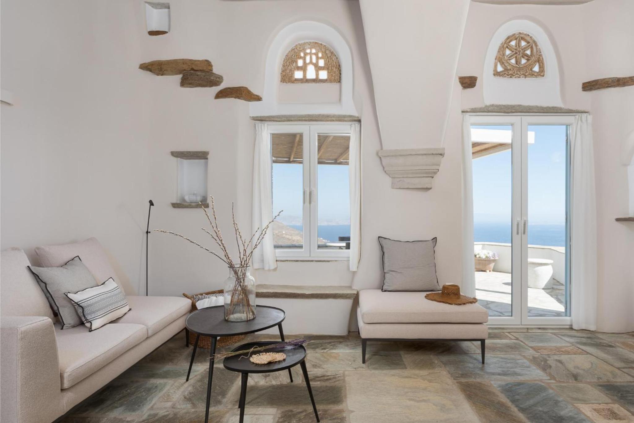Morfes Luxury Apartments