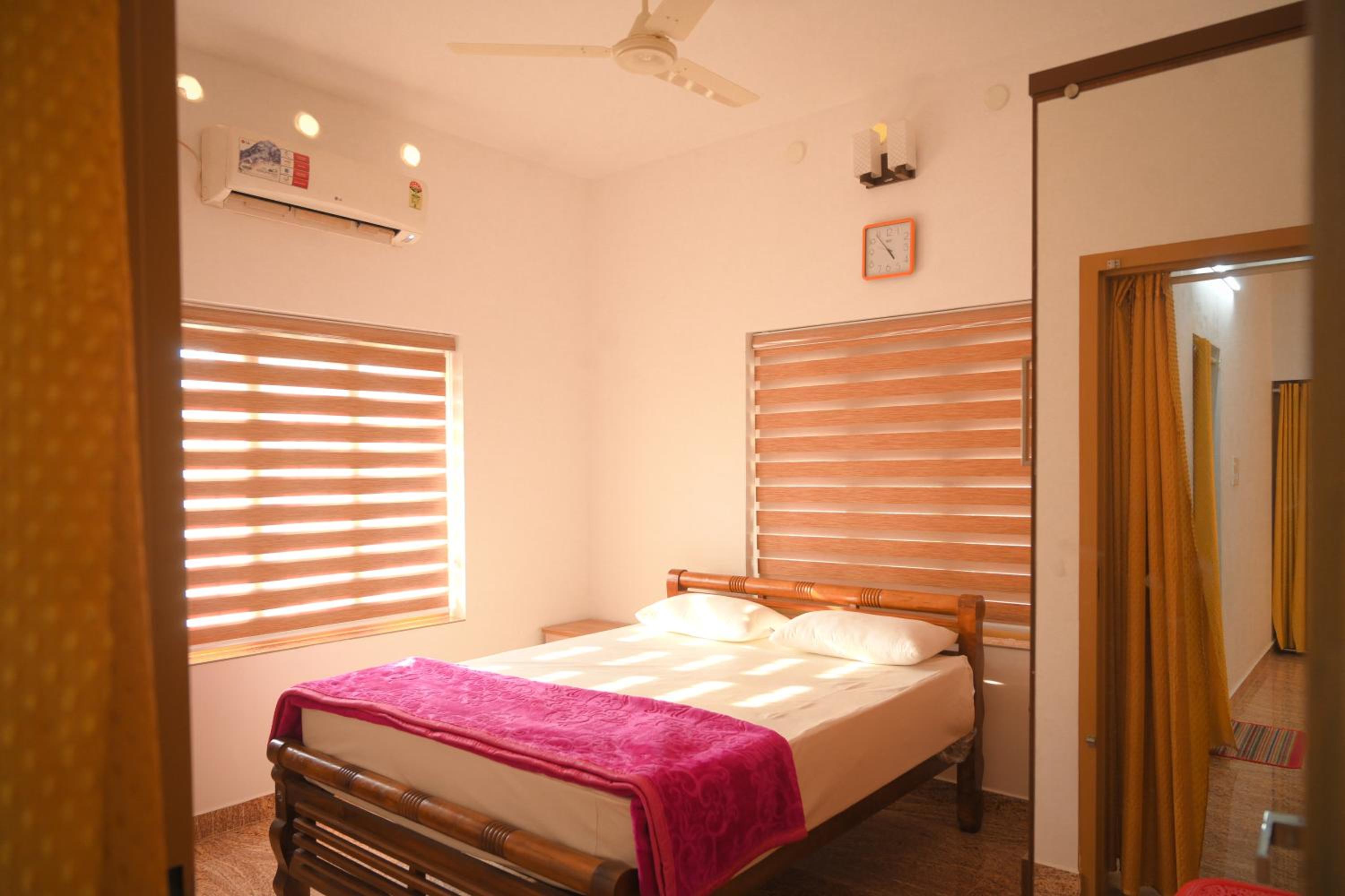 BIKI'S PALM VILLA view 2