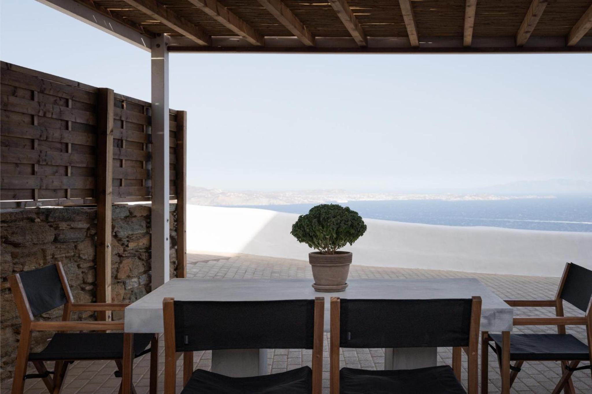 Morfes Luxury Apartments