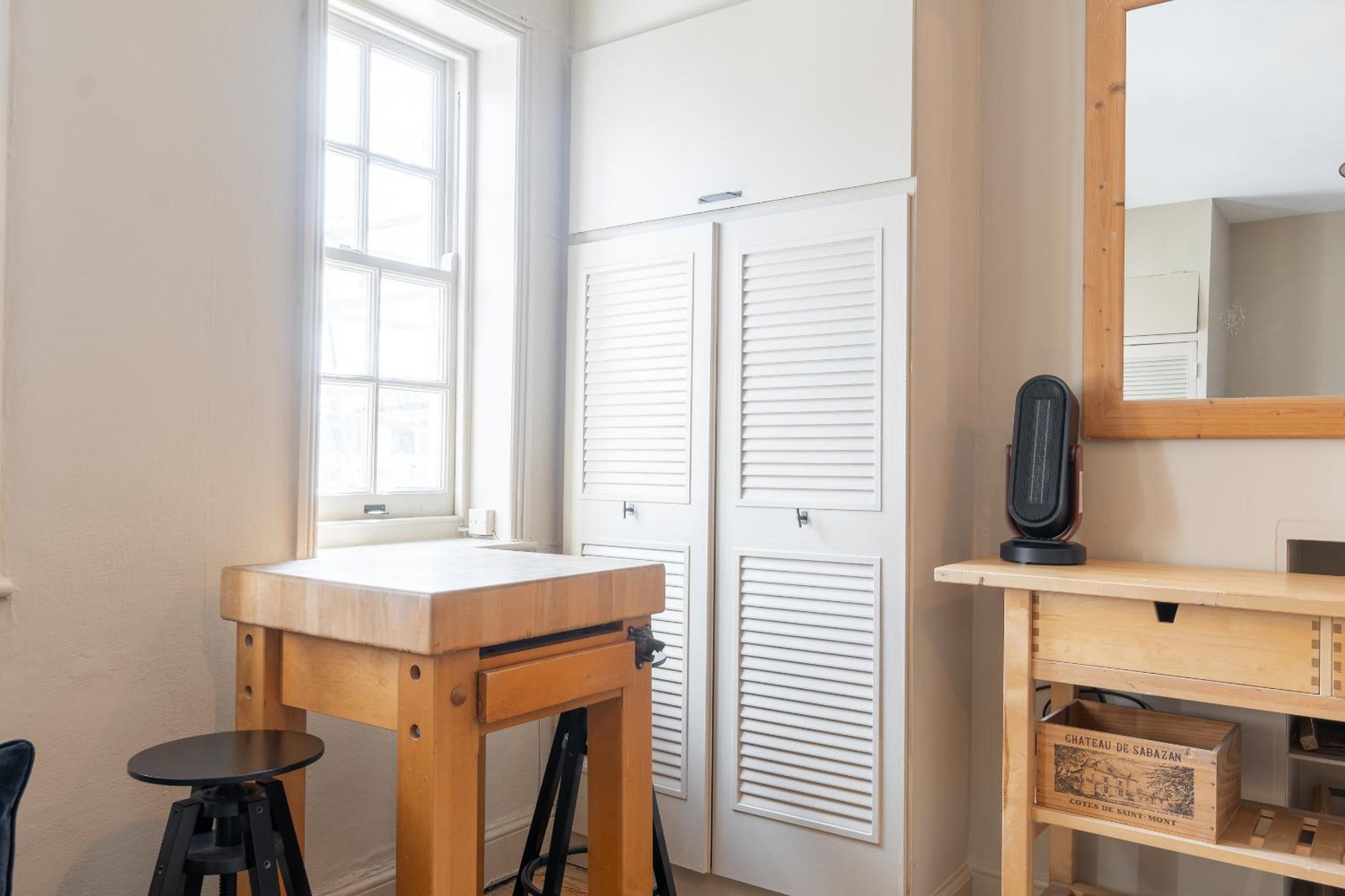 CAPITAL Studio Apartment in Chelsea - 56DP