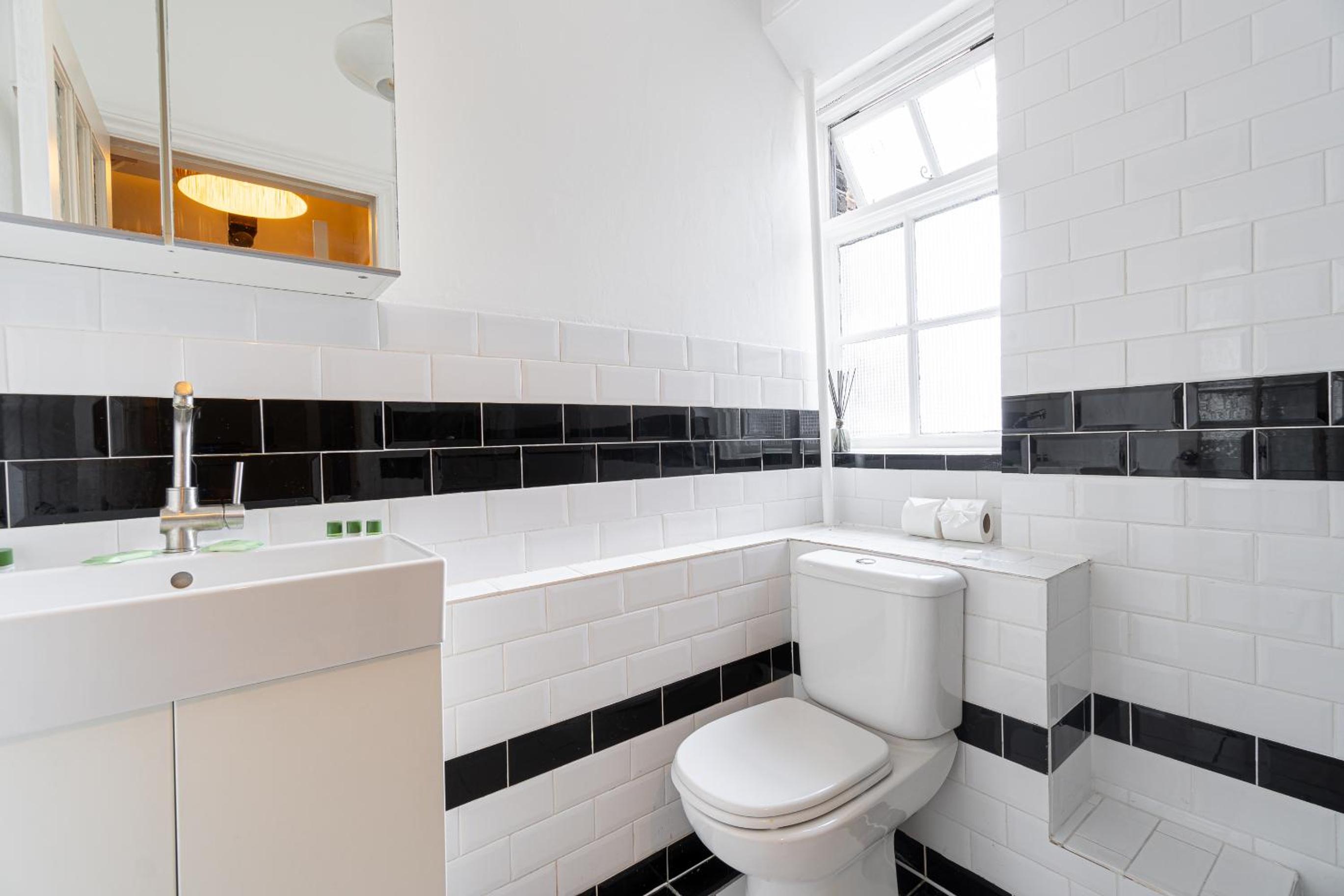 CAPITAL Studio Apartment in Chelsea - 56DP