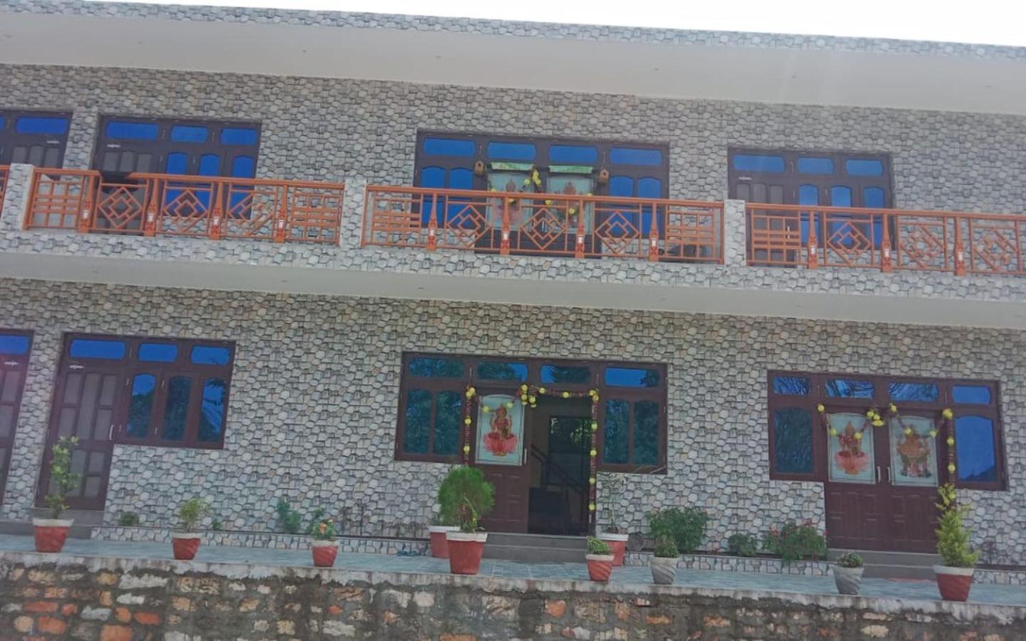 Maa Bhagwati Himdarshan Hotel and Restaurant By StayApart