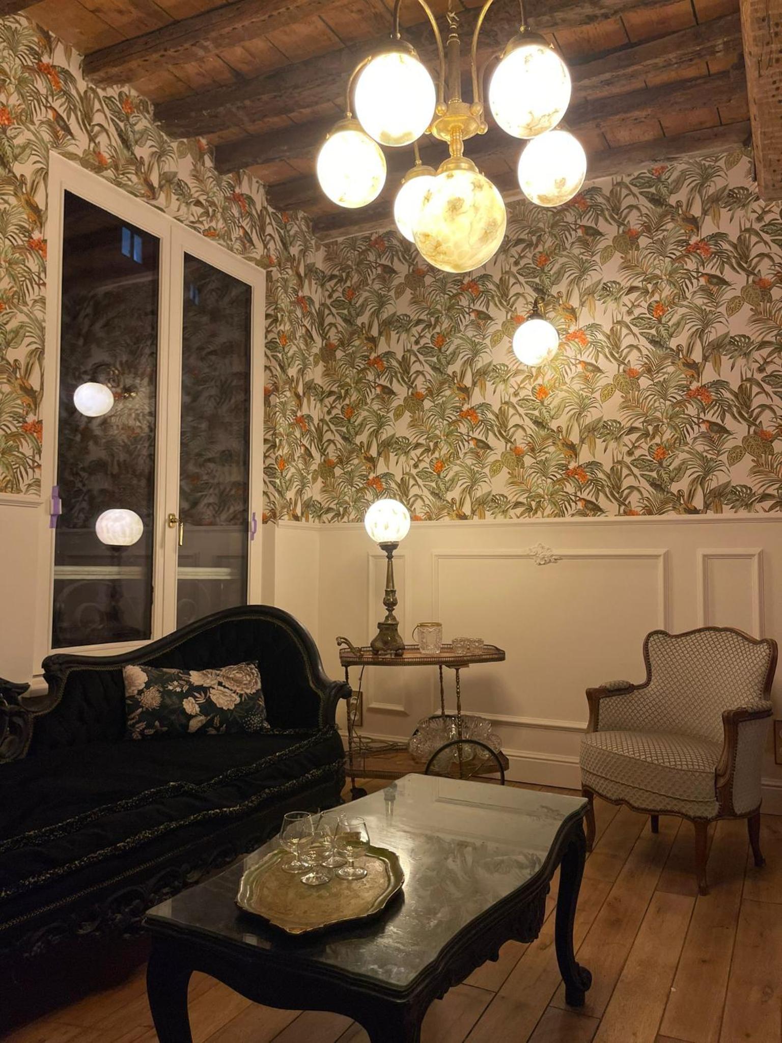 La Petite Foret Art Deco Apartment in Brussels