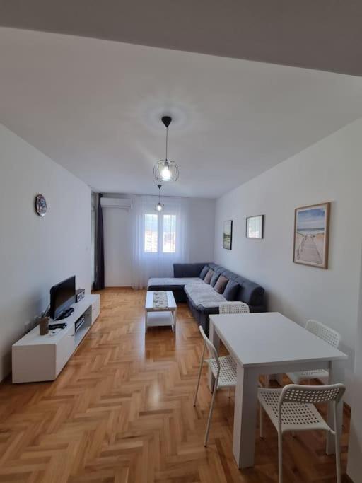 Apartment Mina