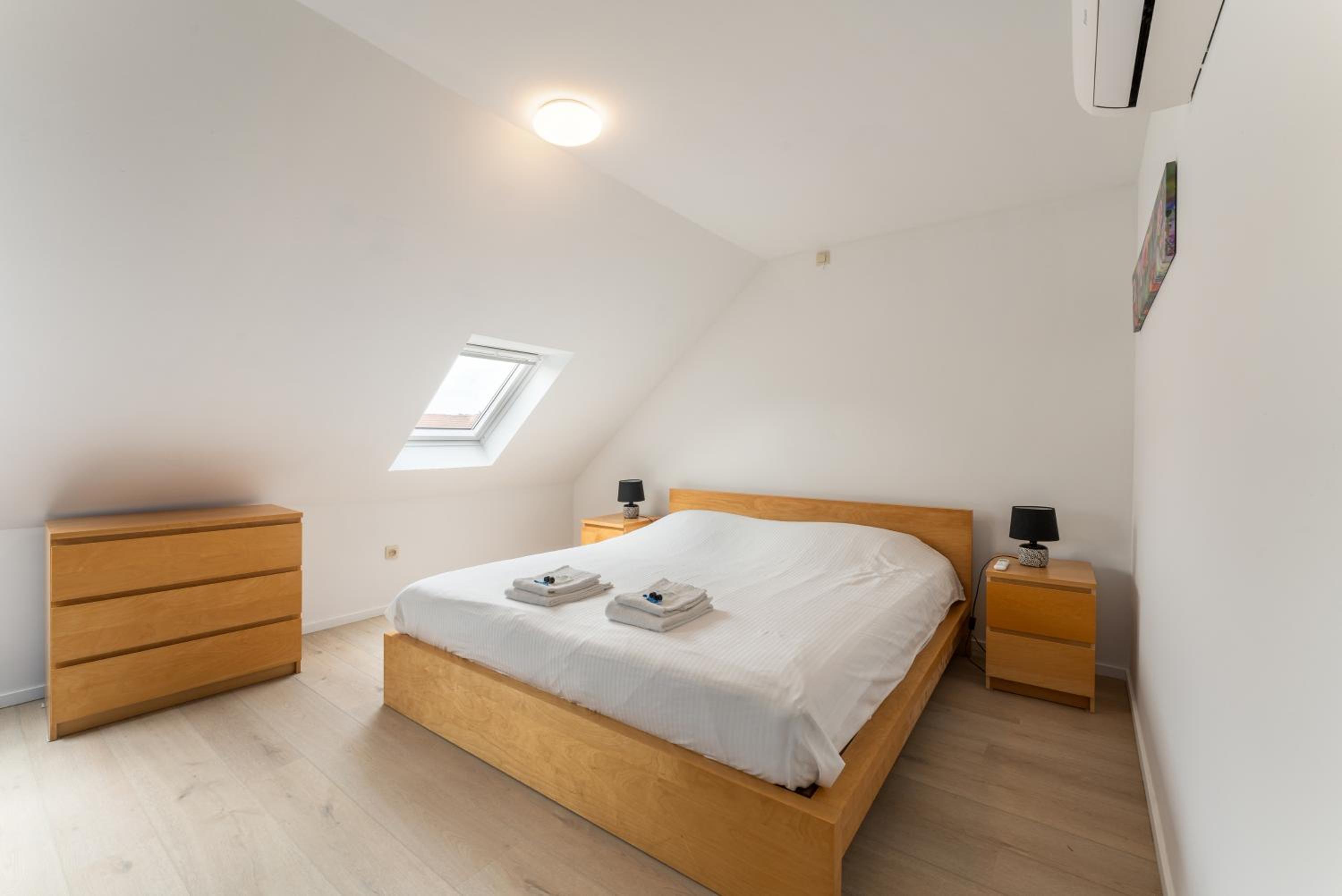 Marlie s Home - comfort stadsapp met zonnig terras