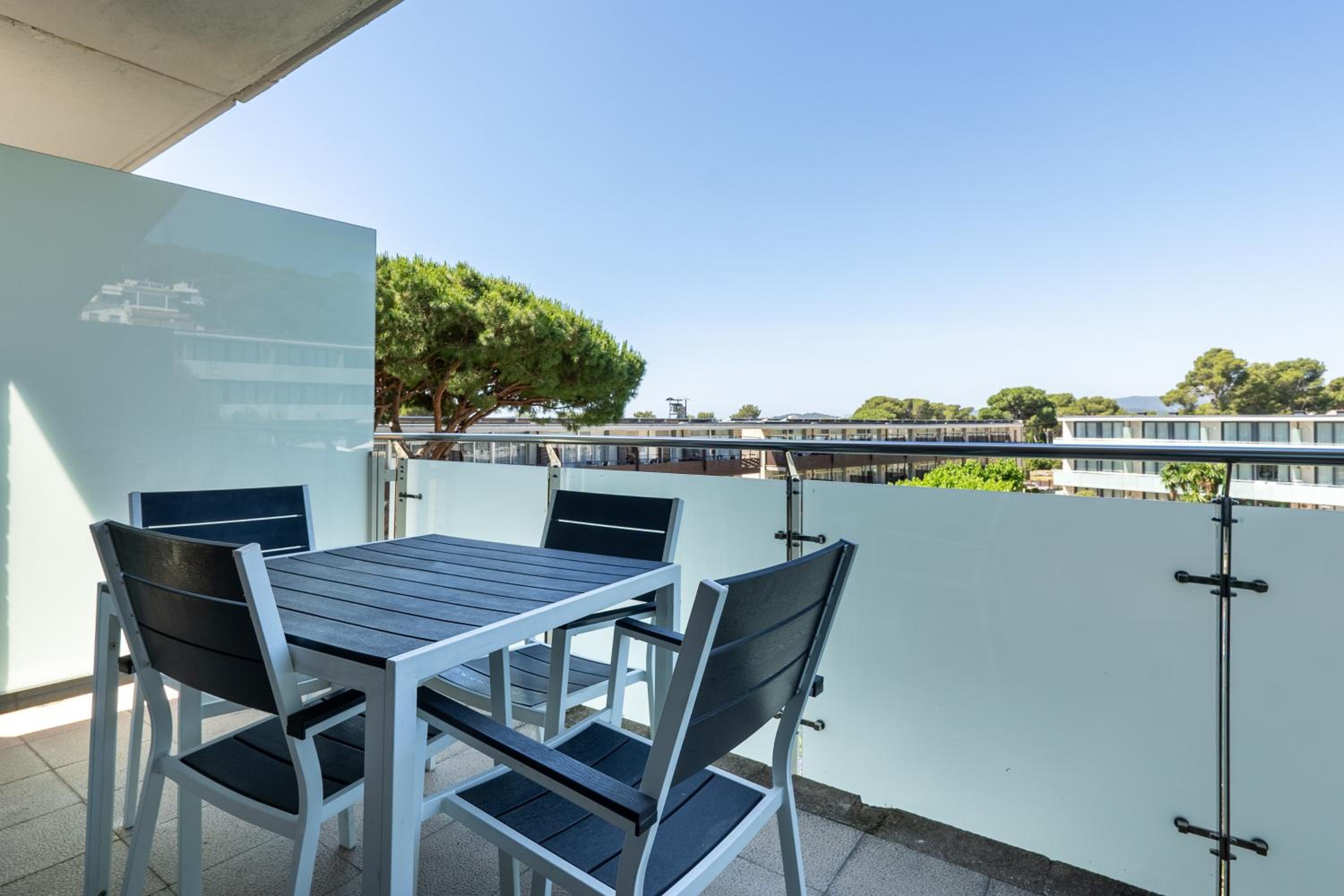 Aparthotel Comtat Sant Jordi 2