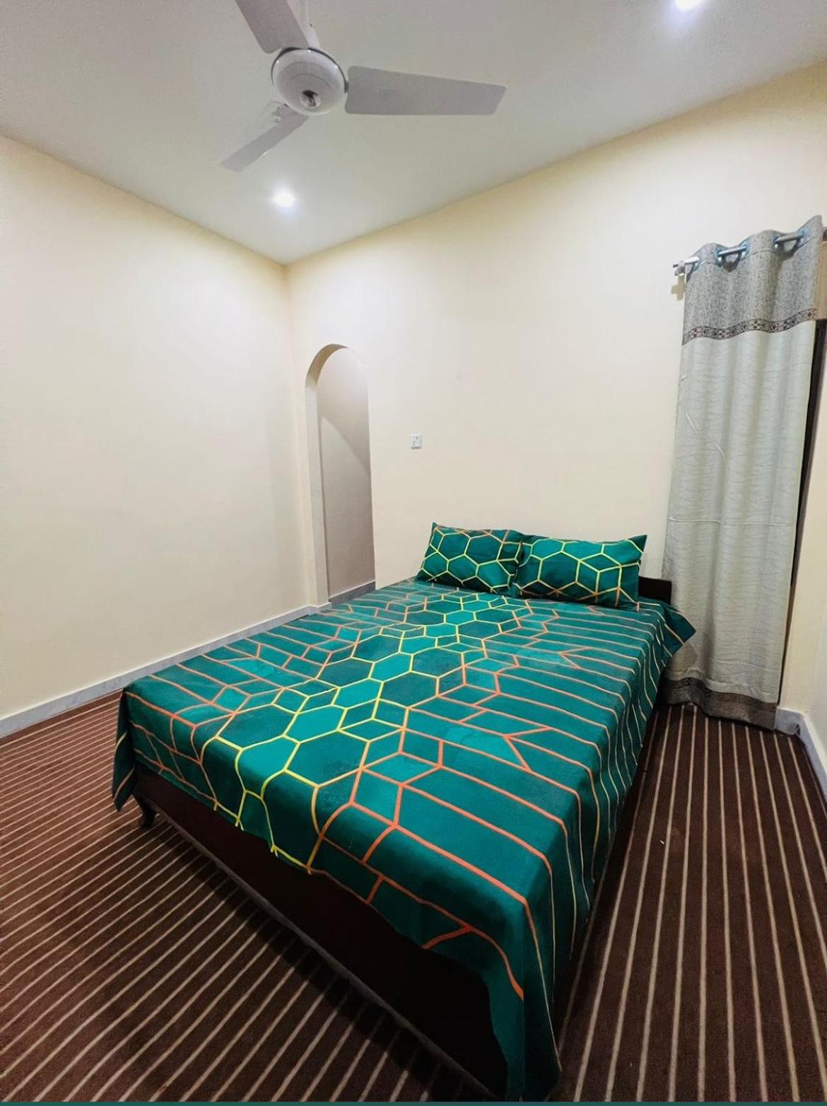 Comfort flats on main road Pesh