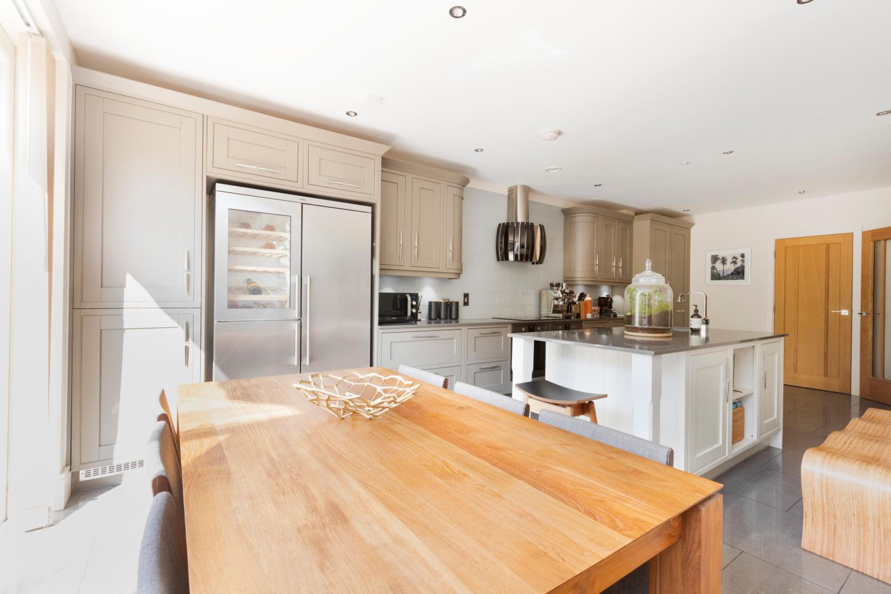 This City Needs Me 2 Bedroom Townhouse with Garden