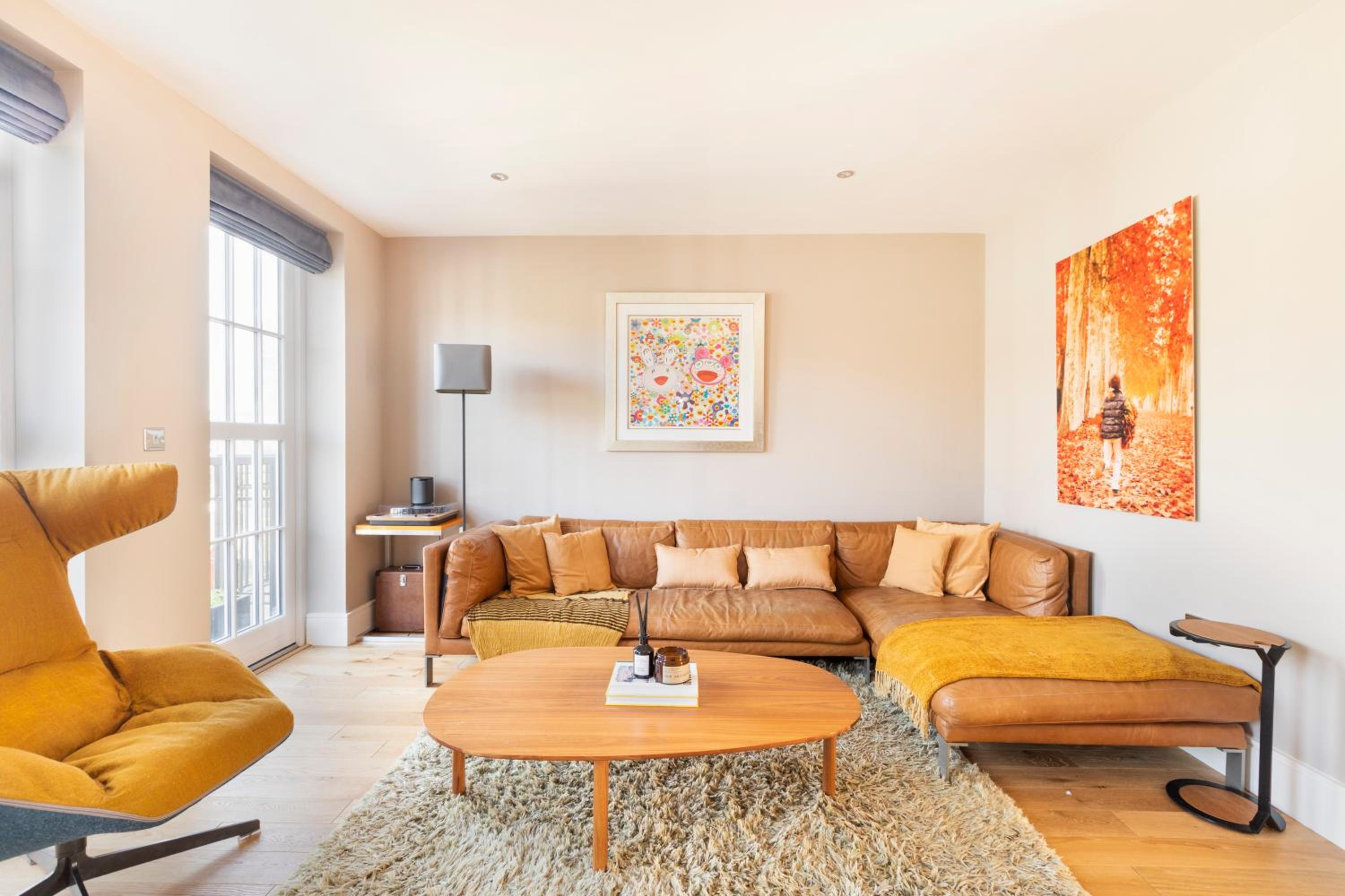 This City Needs Me 2 Bedroom Townhouse with Garden